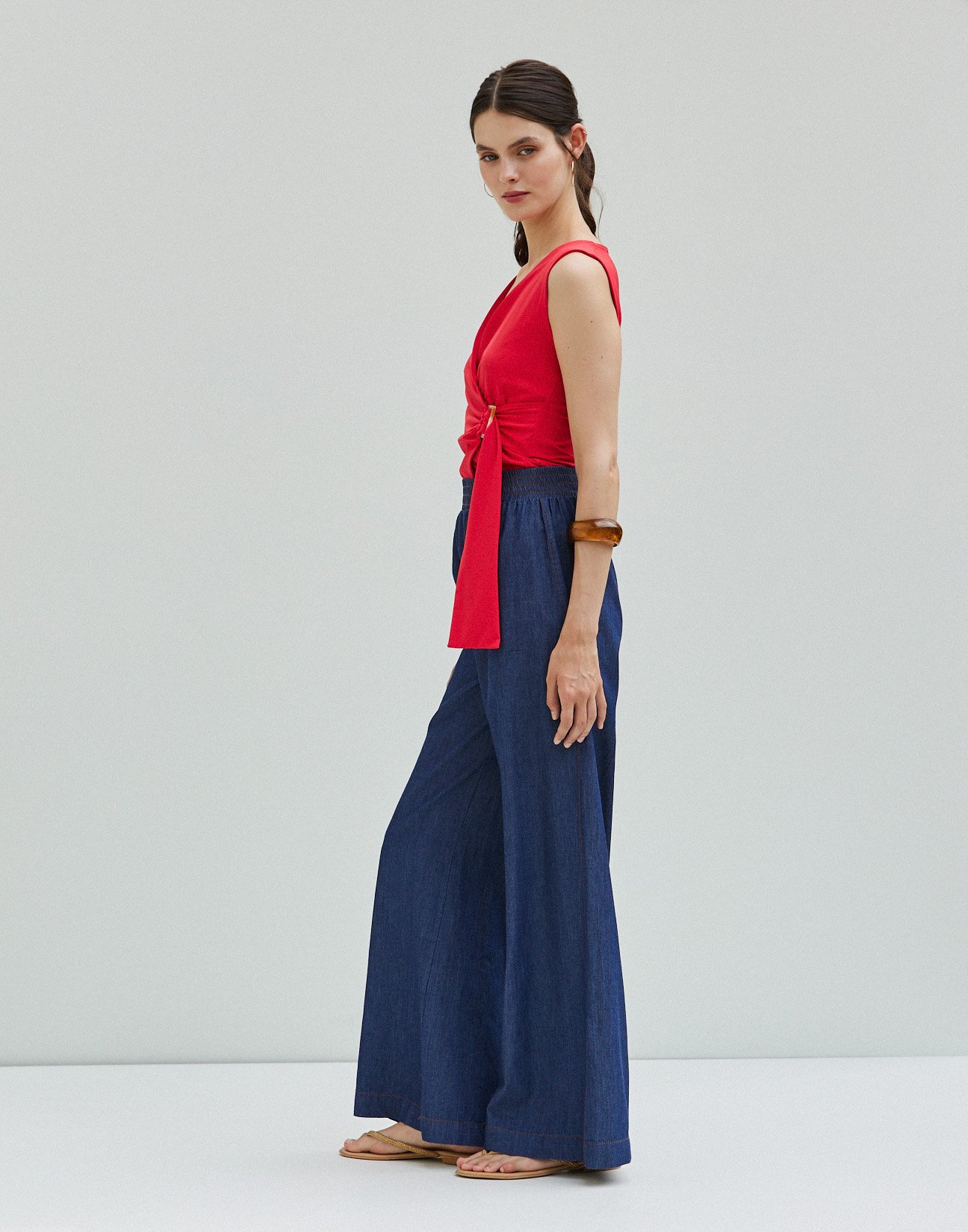 Jeans trousers with elastic waist