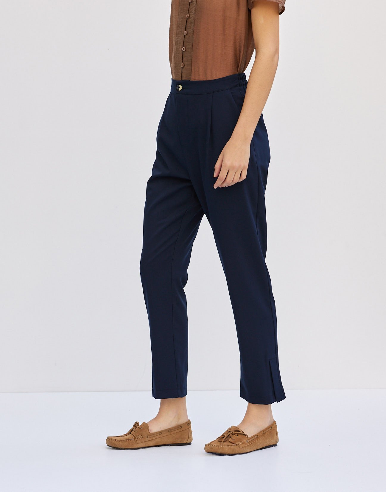 Trousers with slits