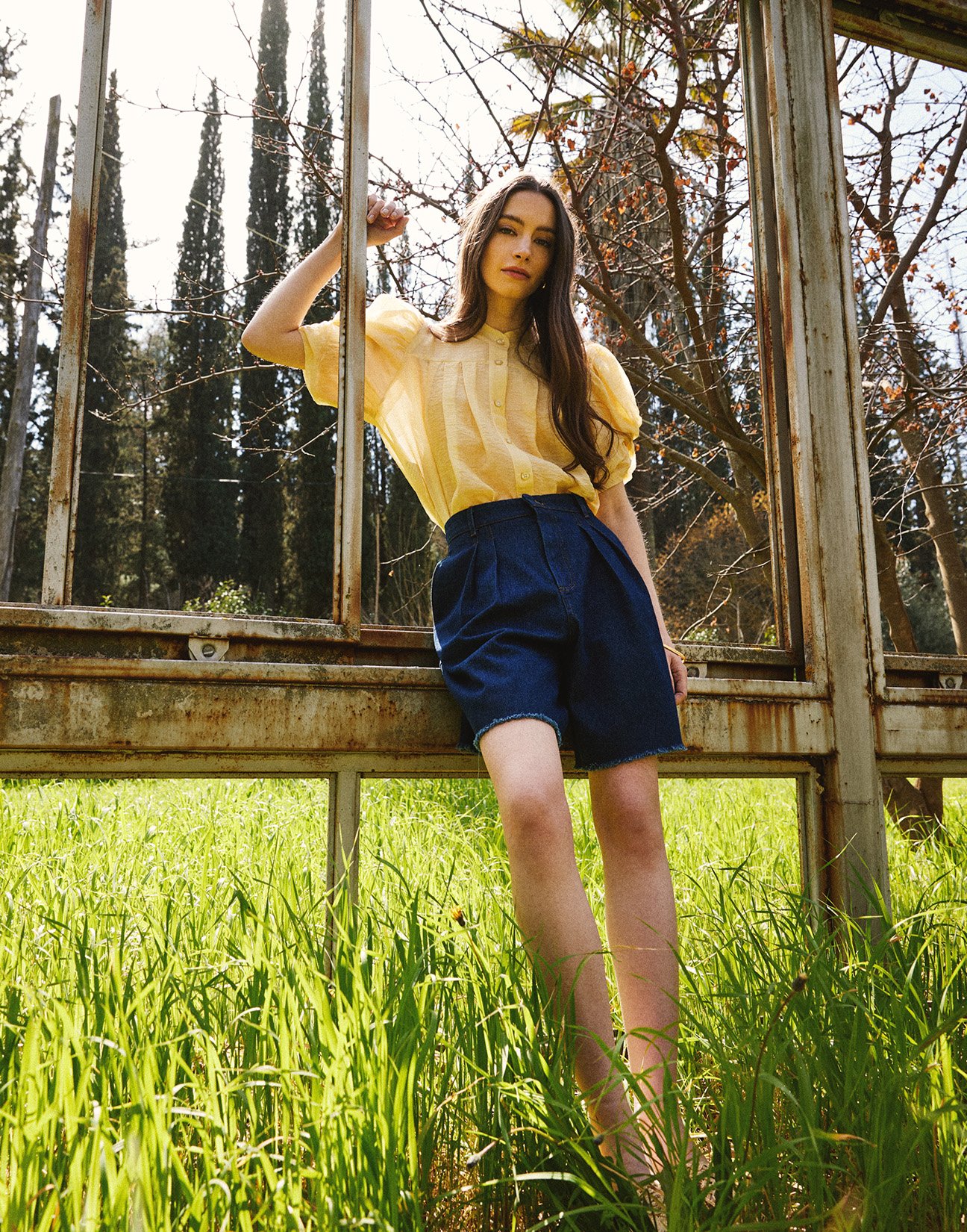 Denim shorts with frayed detail