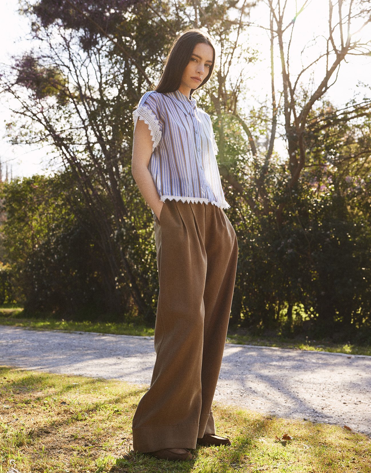 Trousers with belt loops