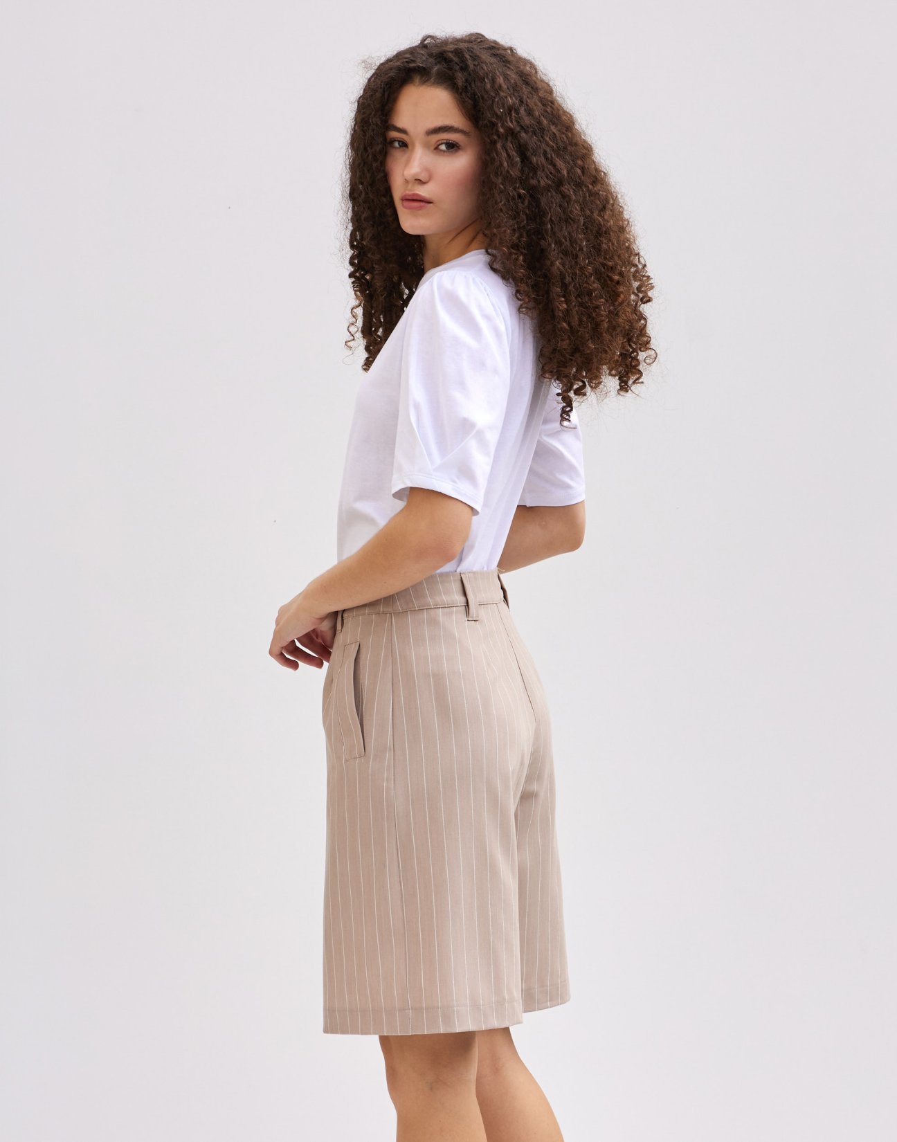Pinstripe bermouda shorts