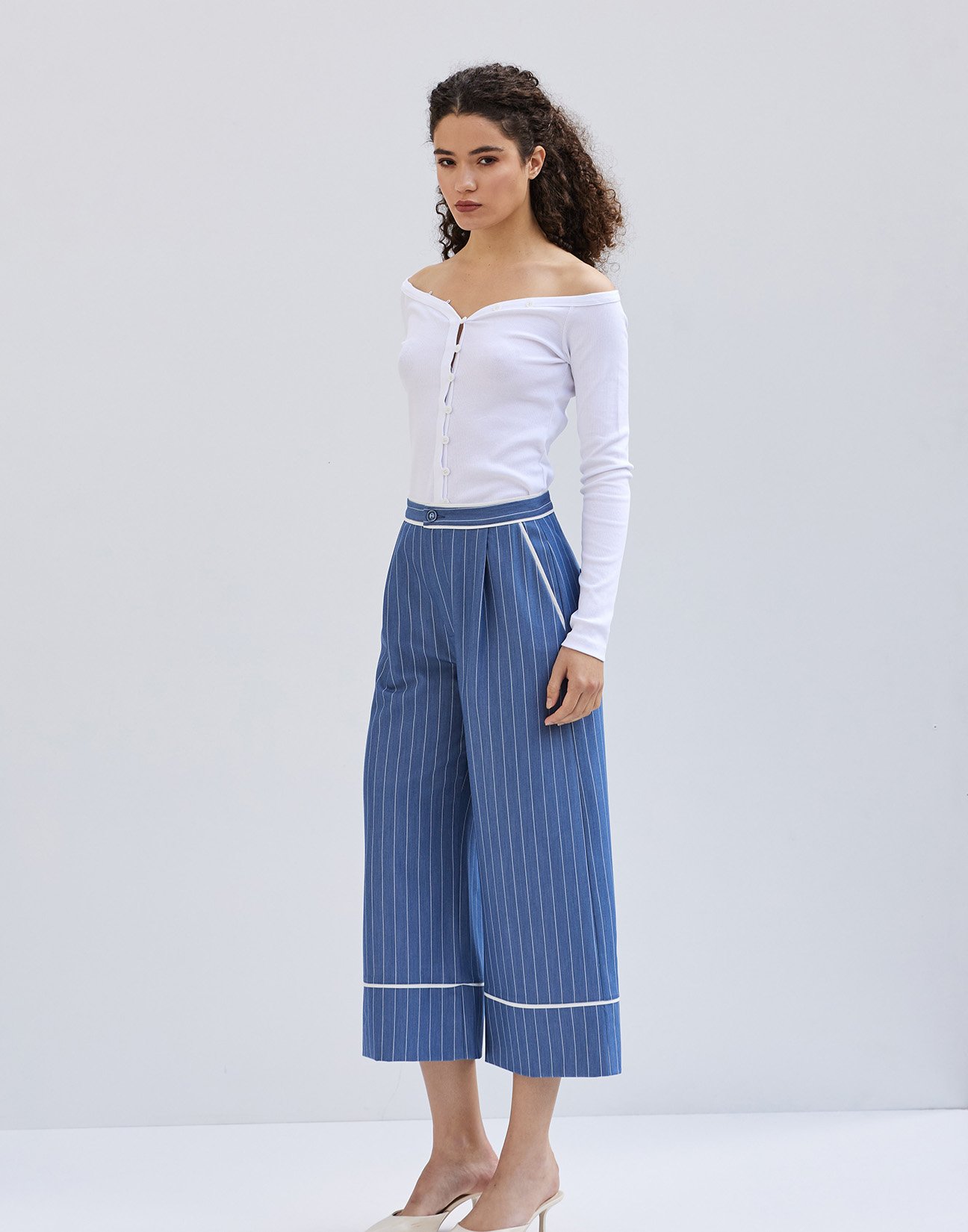 Culotte with contrast piping