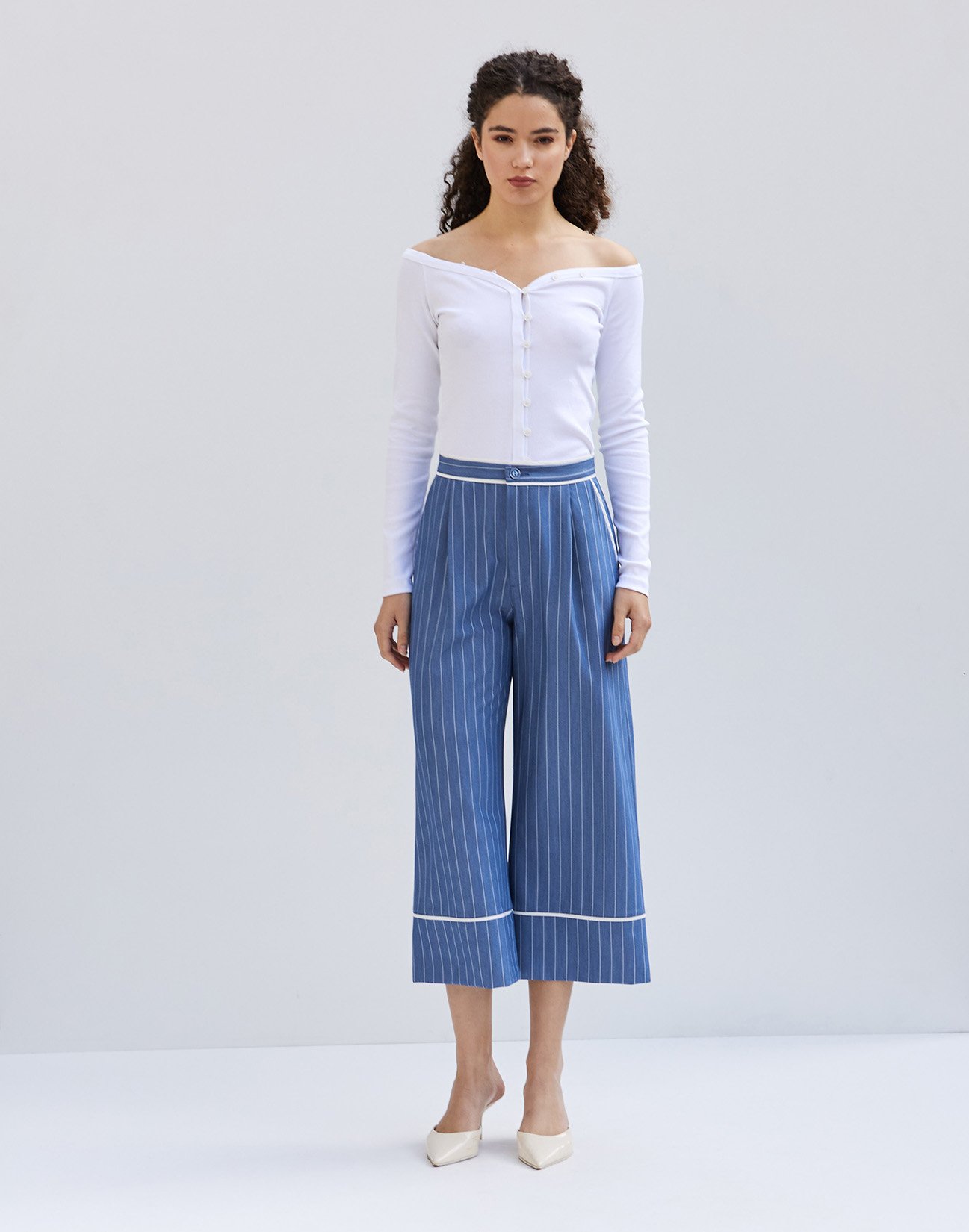 Culotte with contrast piping