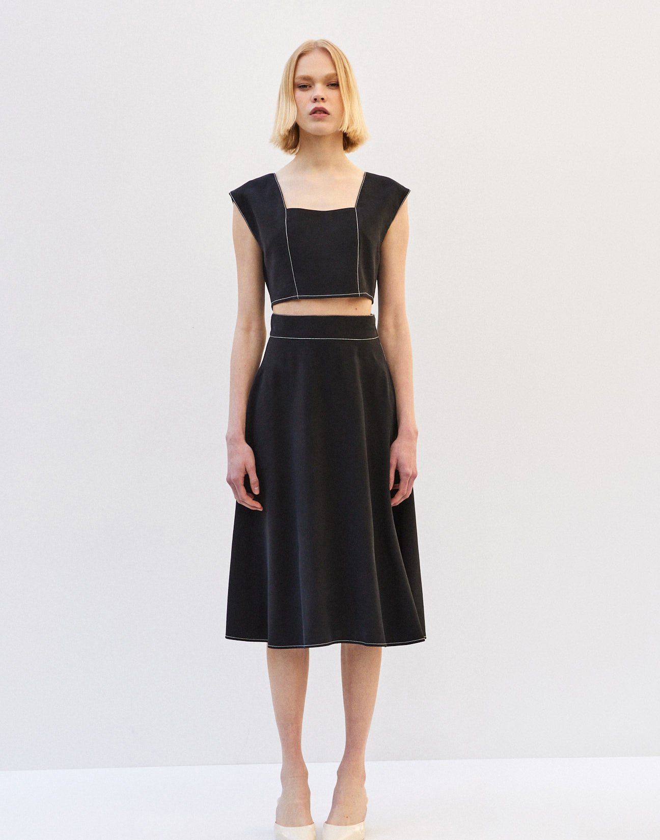 Midi skirt with topstitching