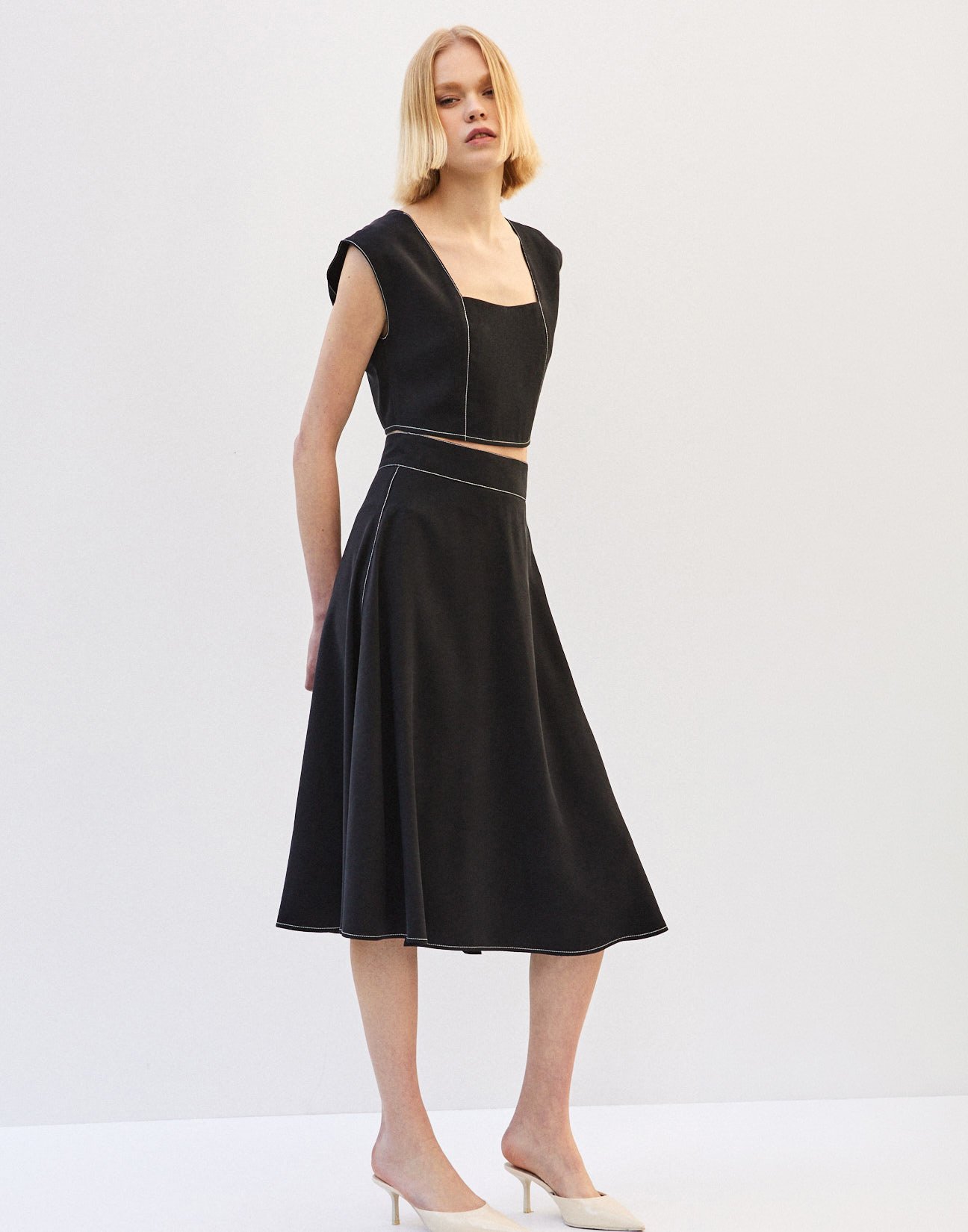Midi skirt with topstitching
