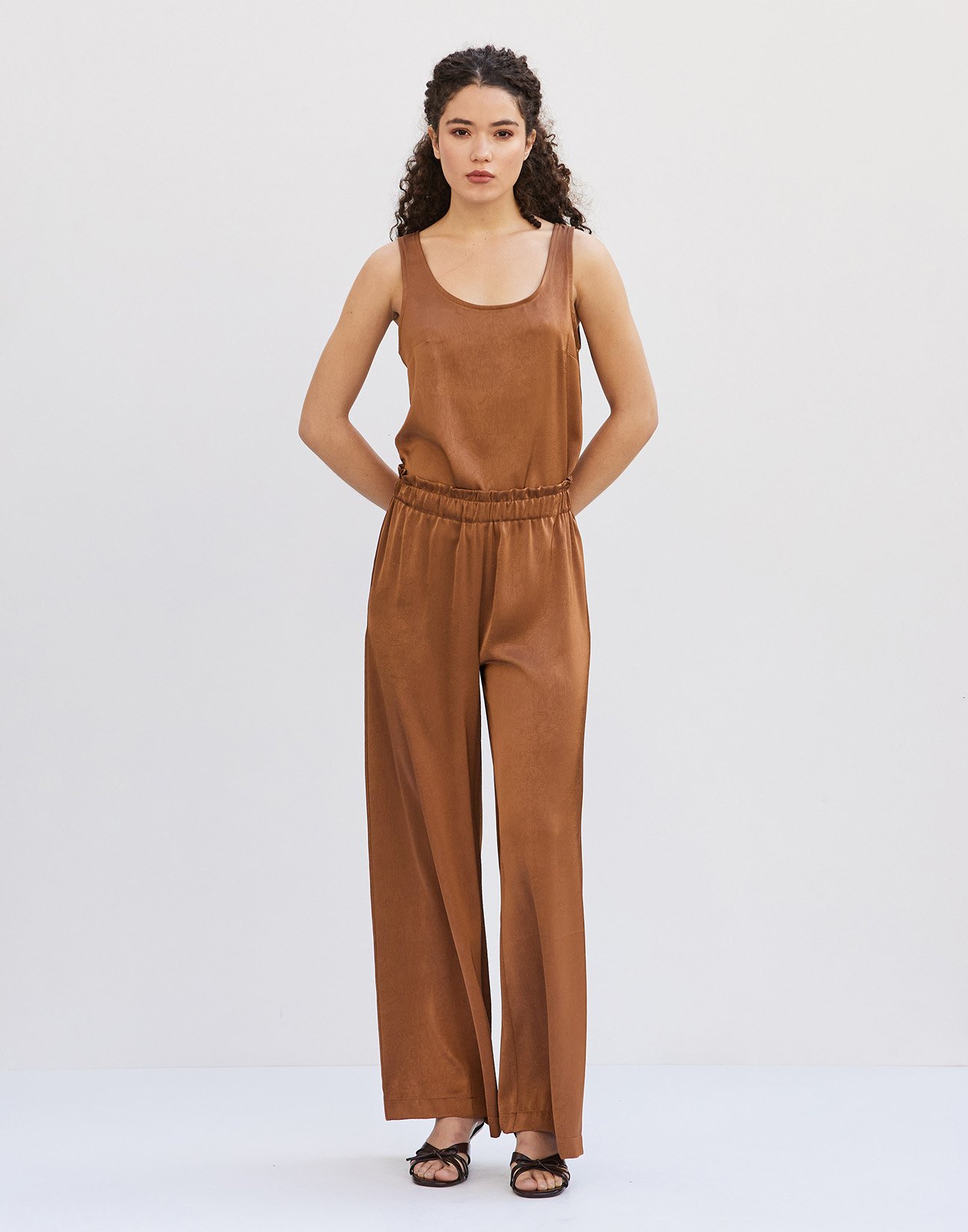 Satin trousers with elastic wasit