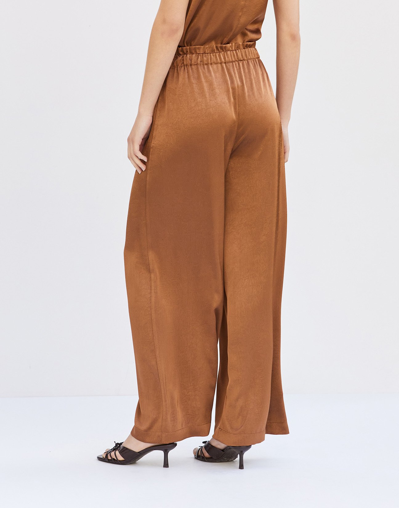 Satin trousers with elastic wasit