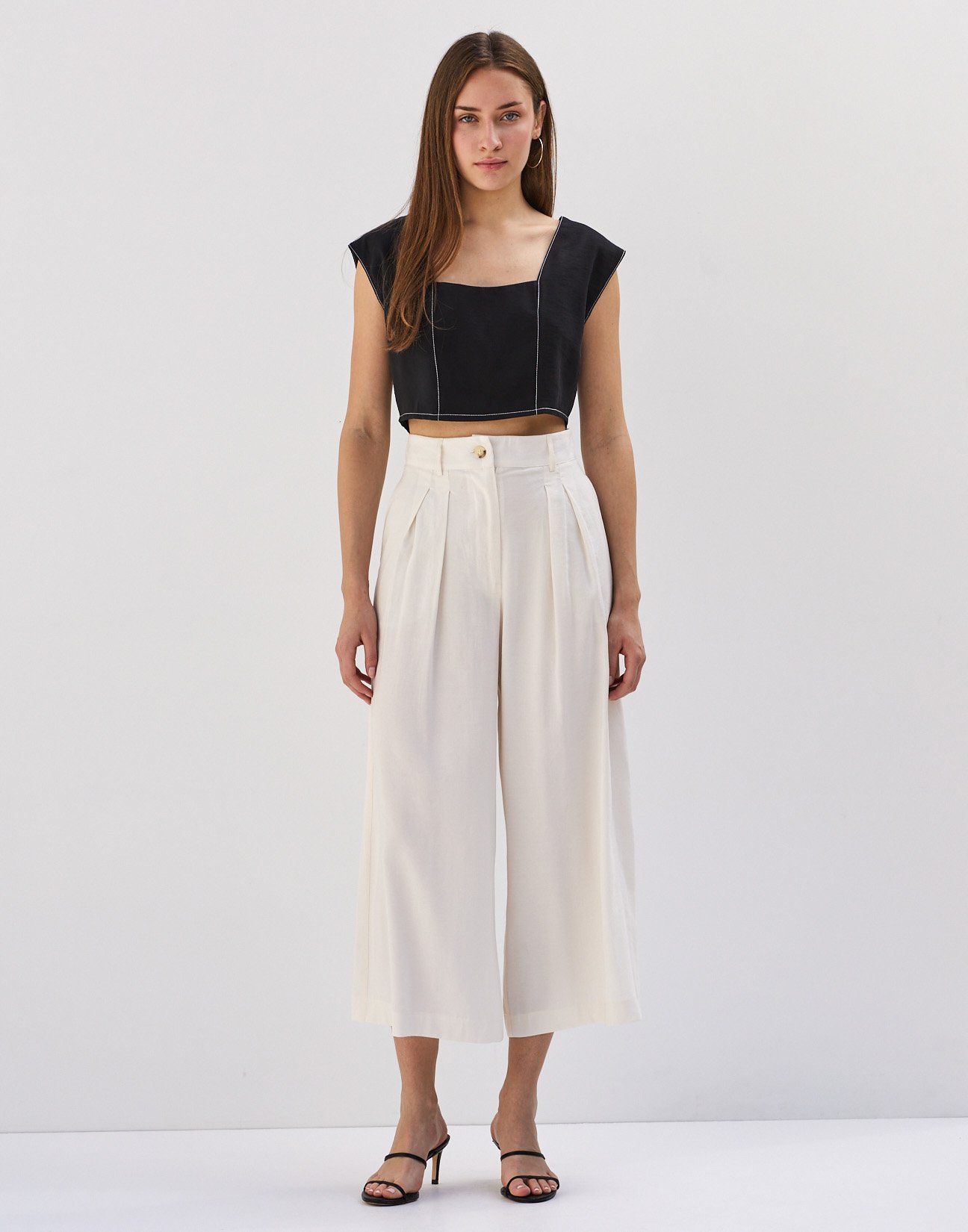 Παντελόνι culotte με πιέτες