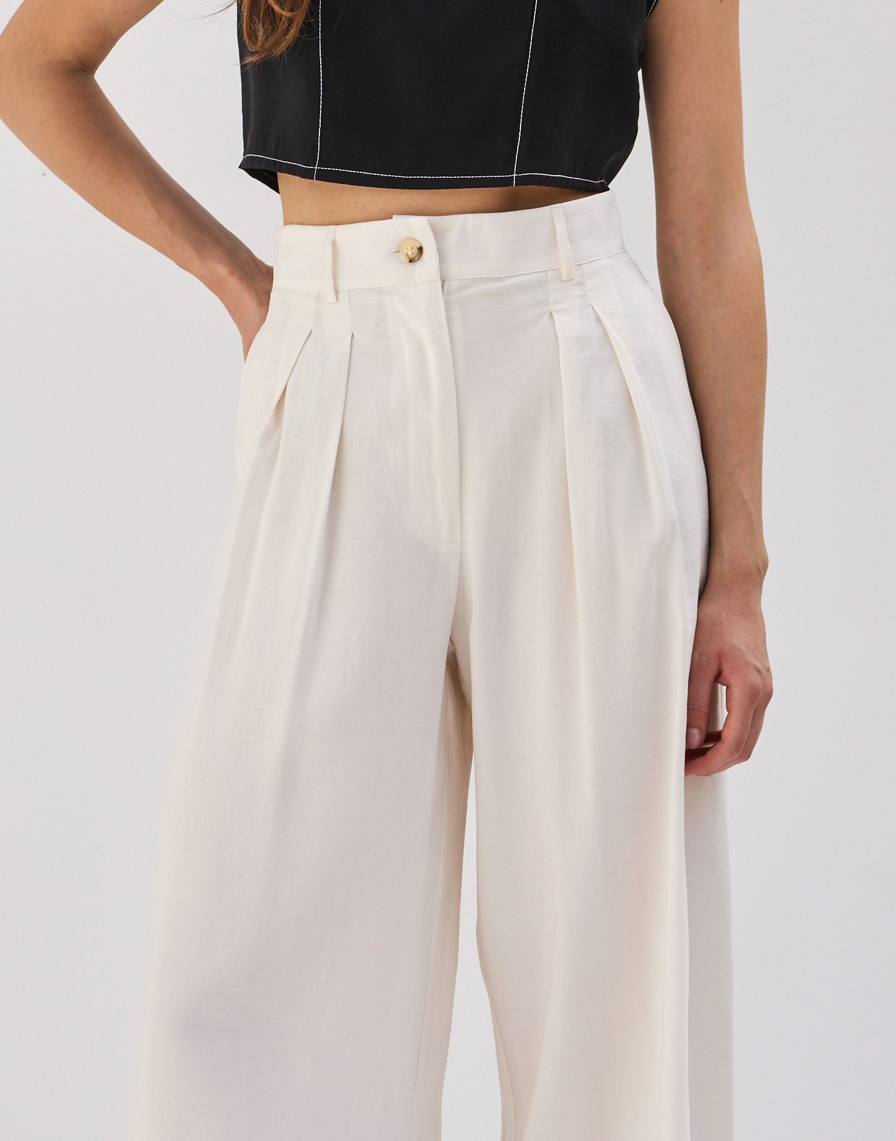 Παντελόνι culotte με πιέτες