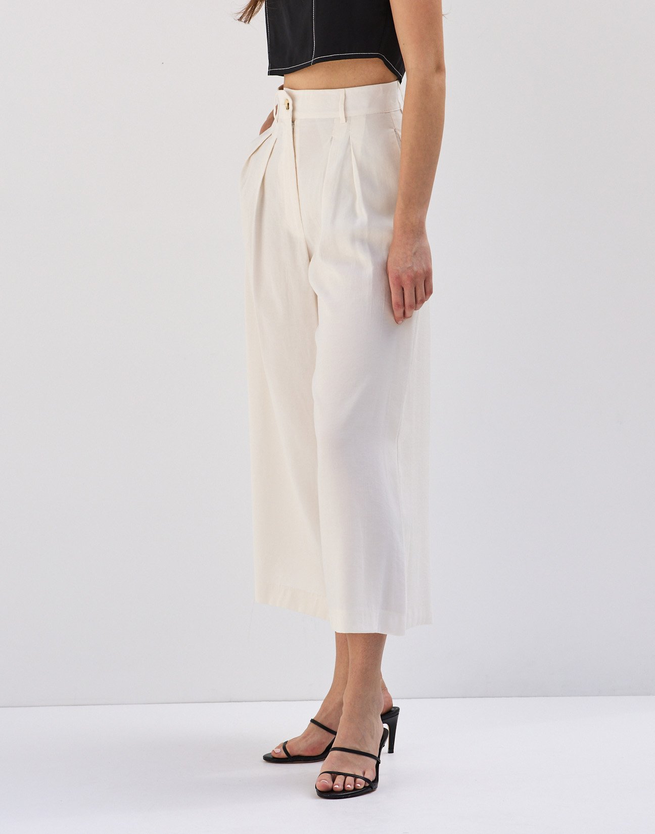 Παντελόνι culotte με πιέτες