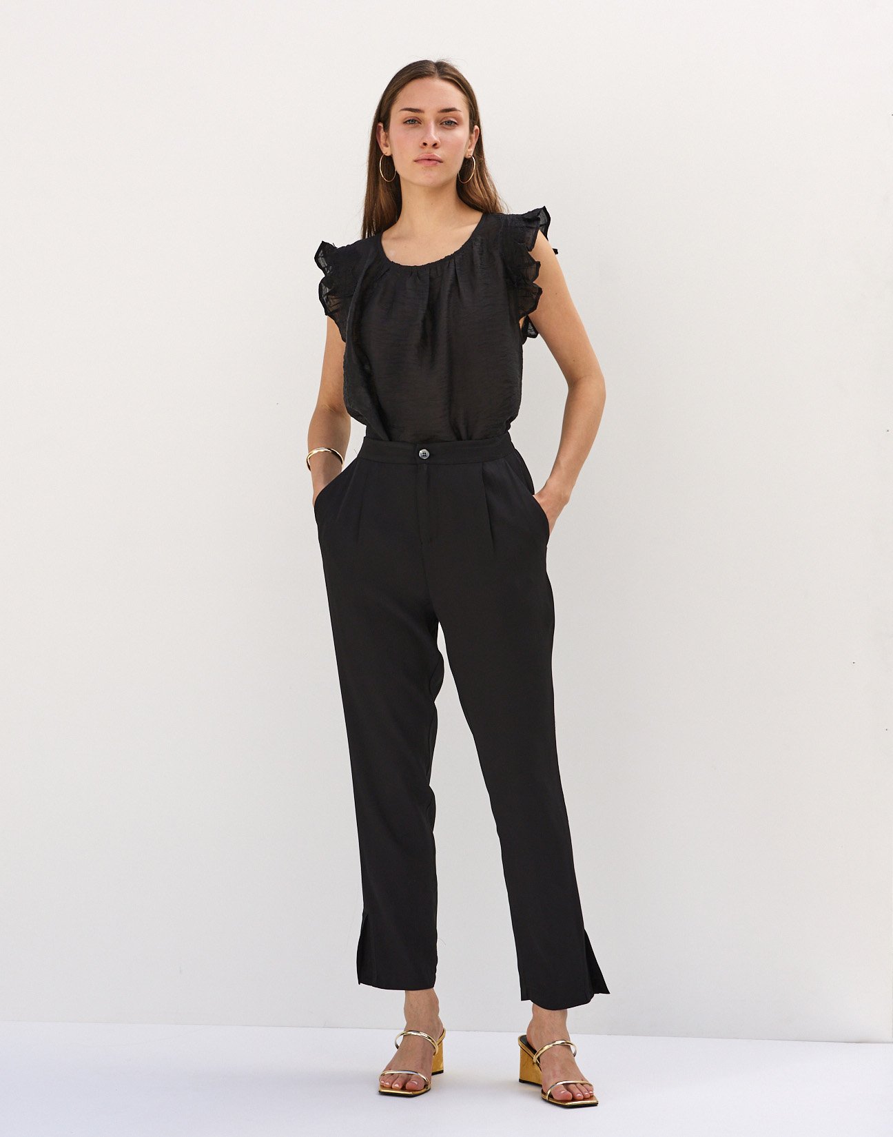 Trousers with slits