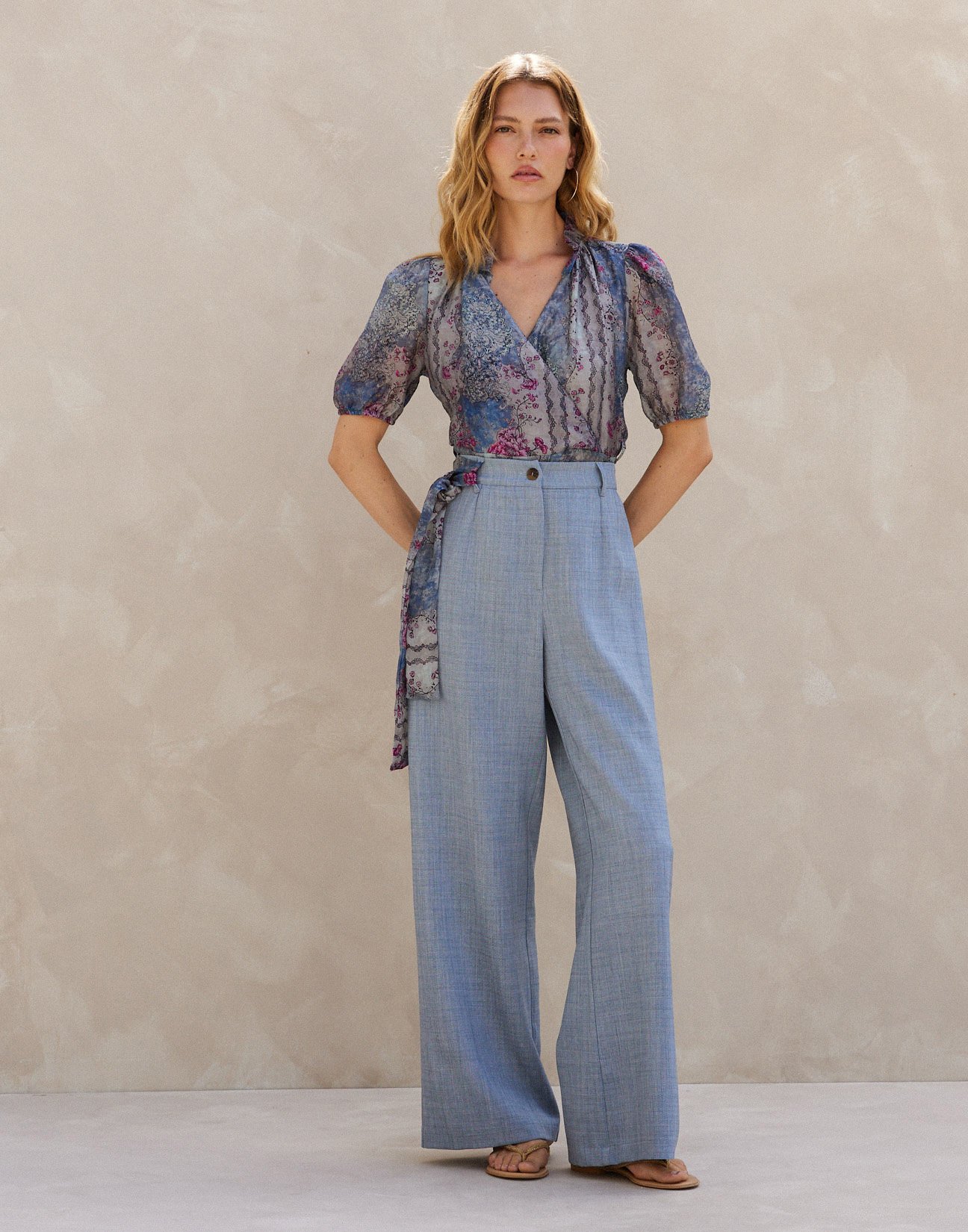 Trousers with elastic waist
