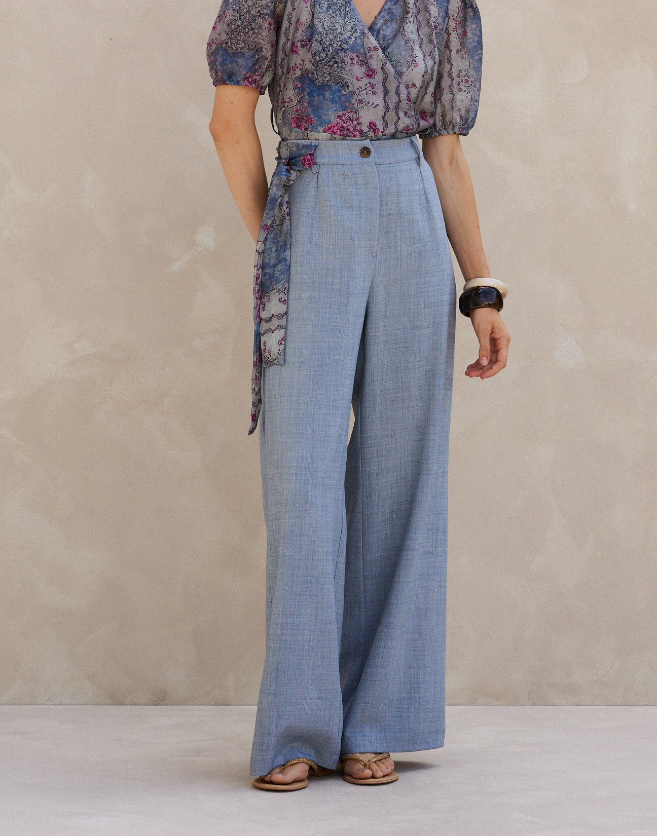 Trousers with elastic waist