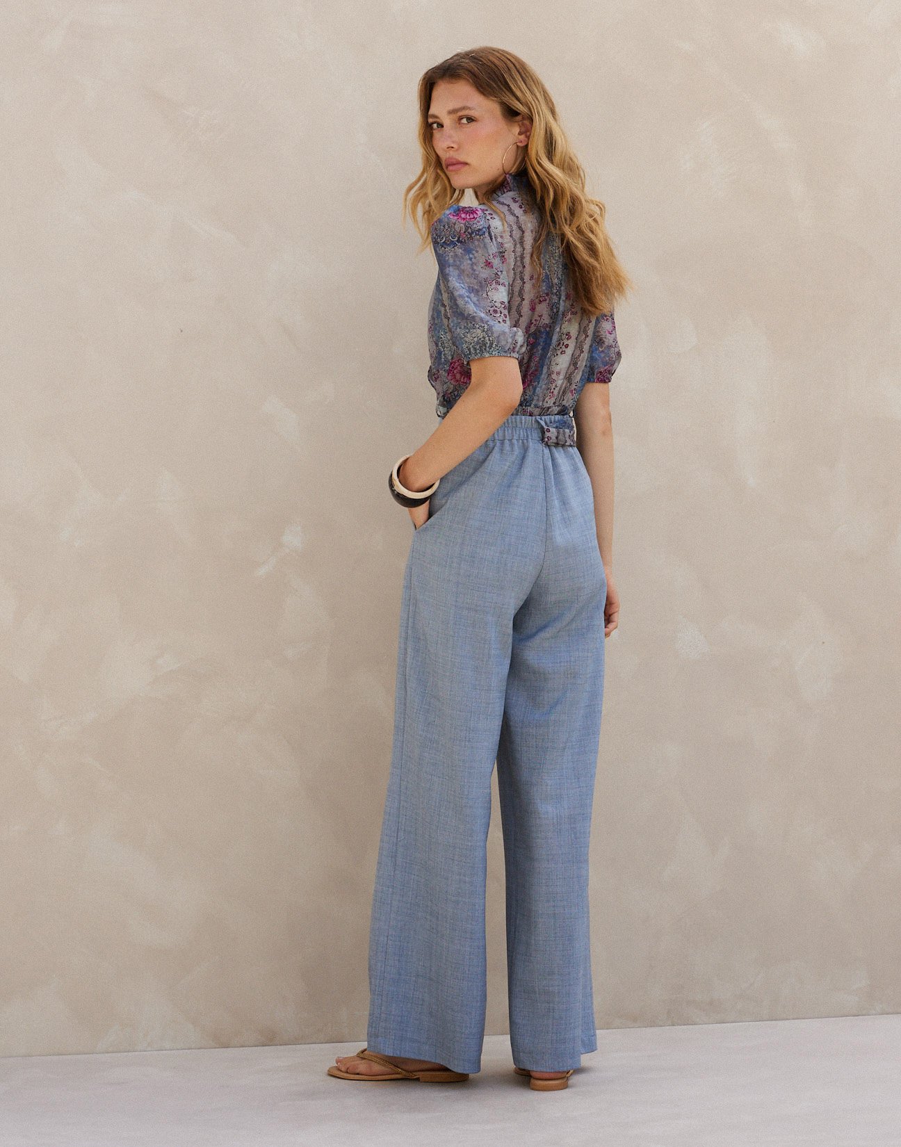 Trousers with elastic waist