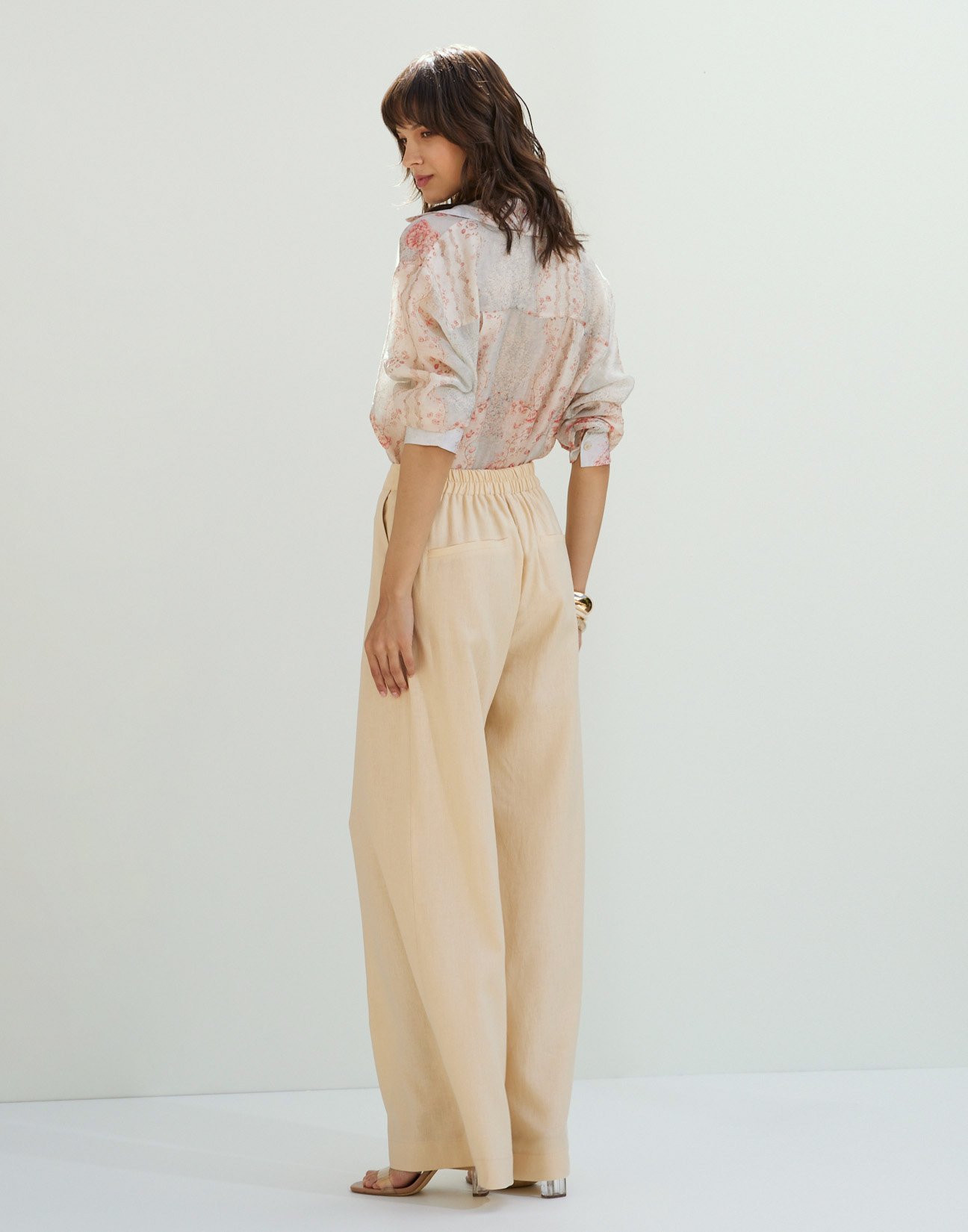 Linen trousers with elastic waist