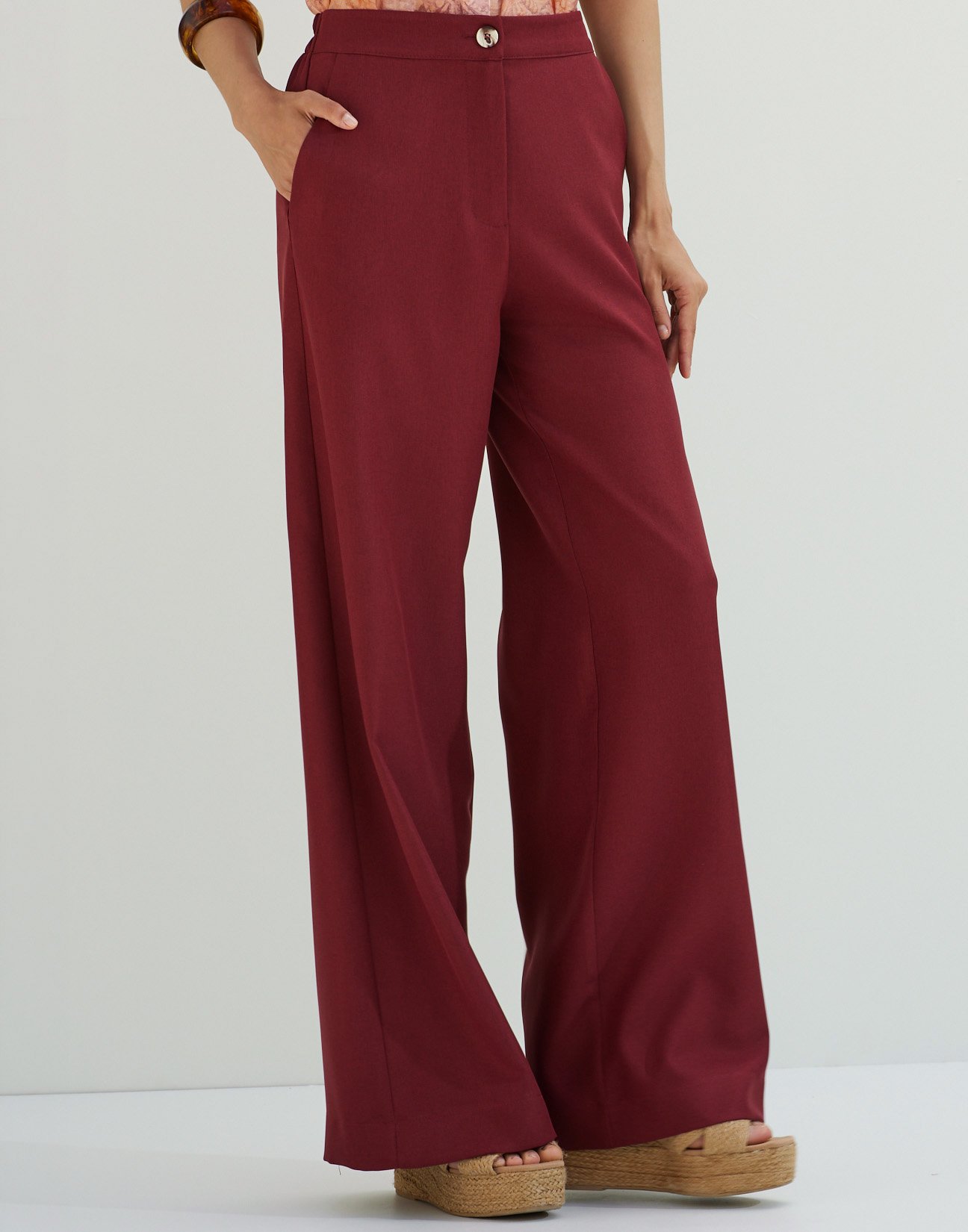 Trousers with elastic waist