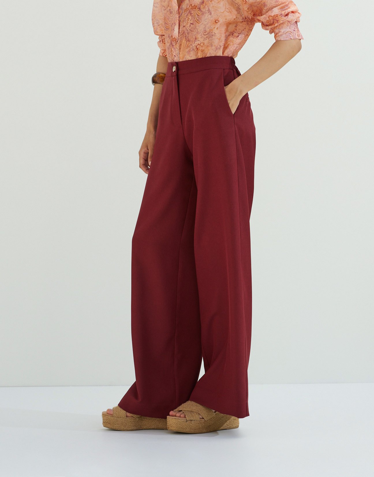 Trousers with elastic waist