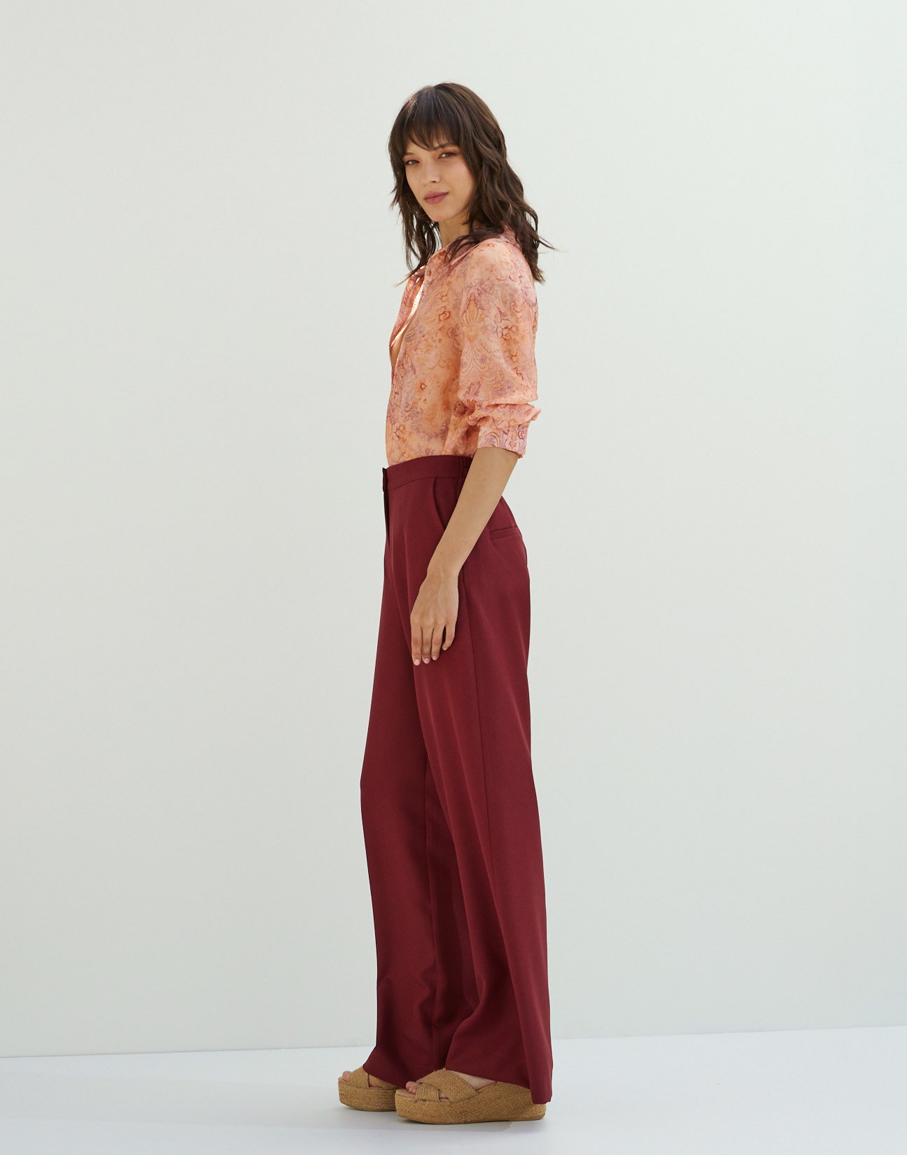 Trousers with elastic waist