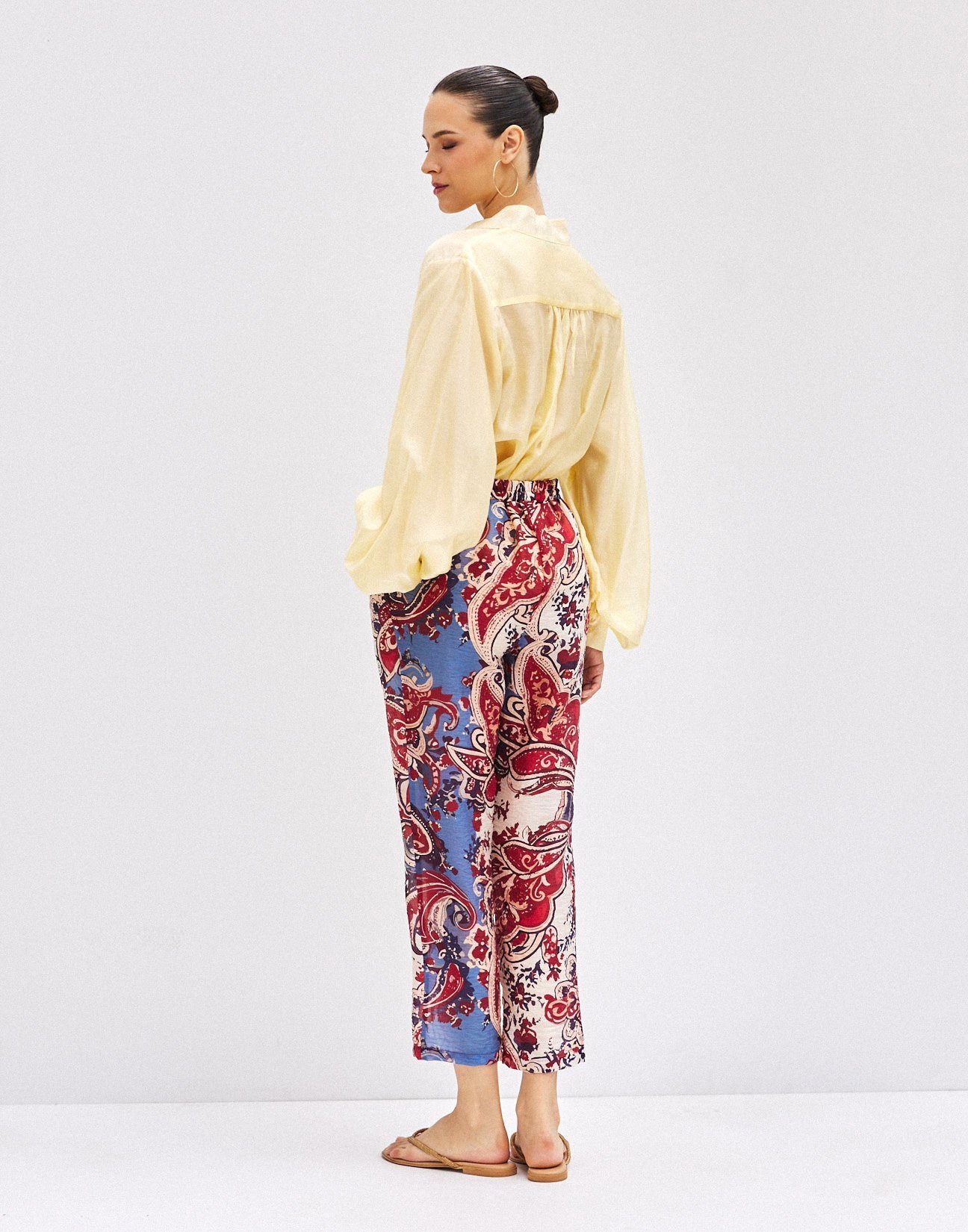 Printed trousers with elastic waist