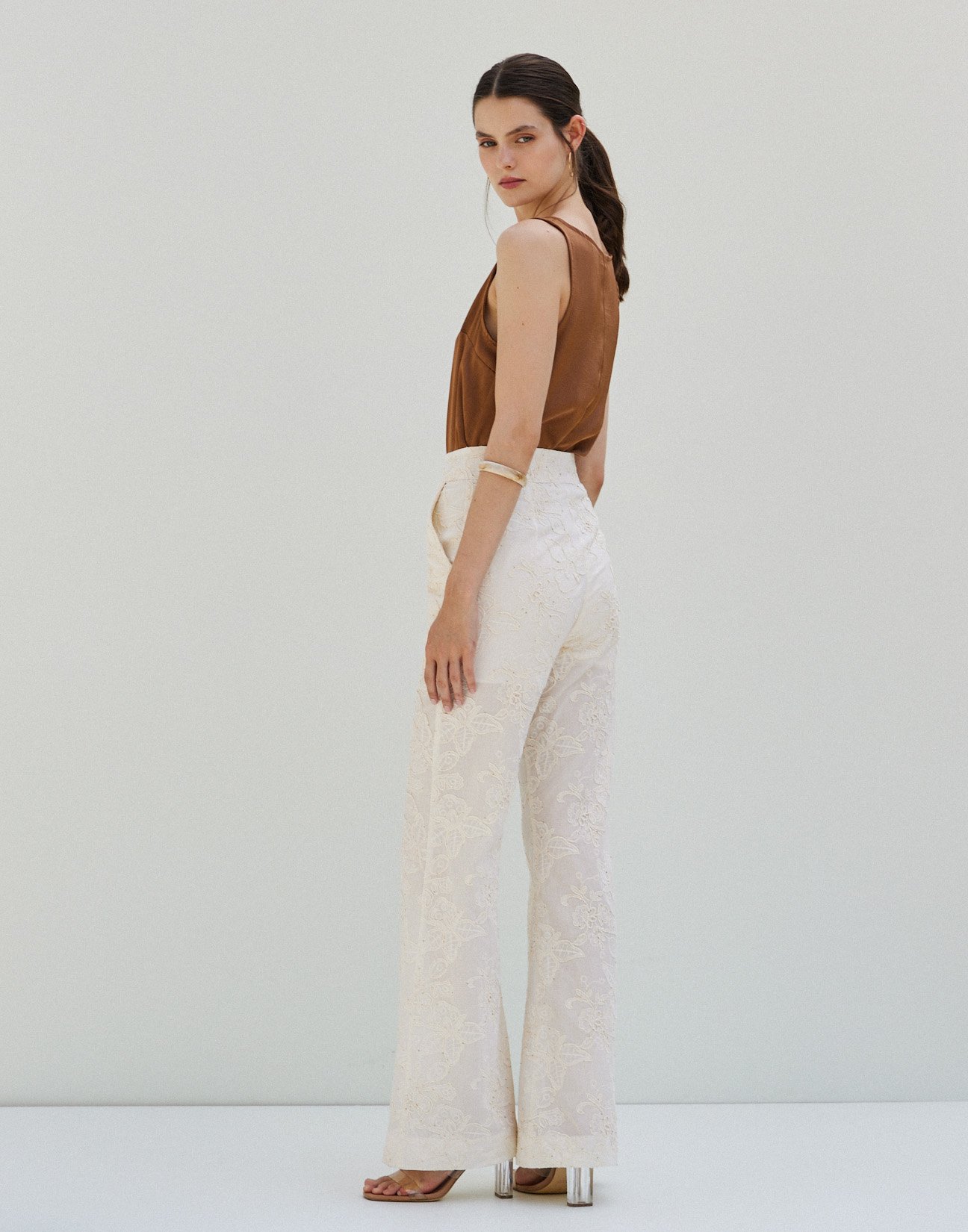 Embroidery trousers