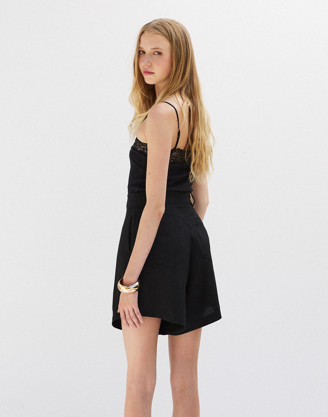 Bermouda shorts with pleats