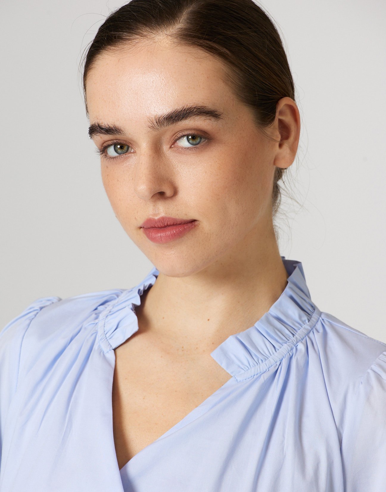 Poplin blouse with ruffles