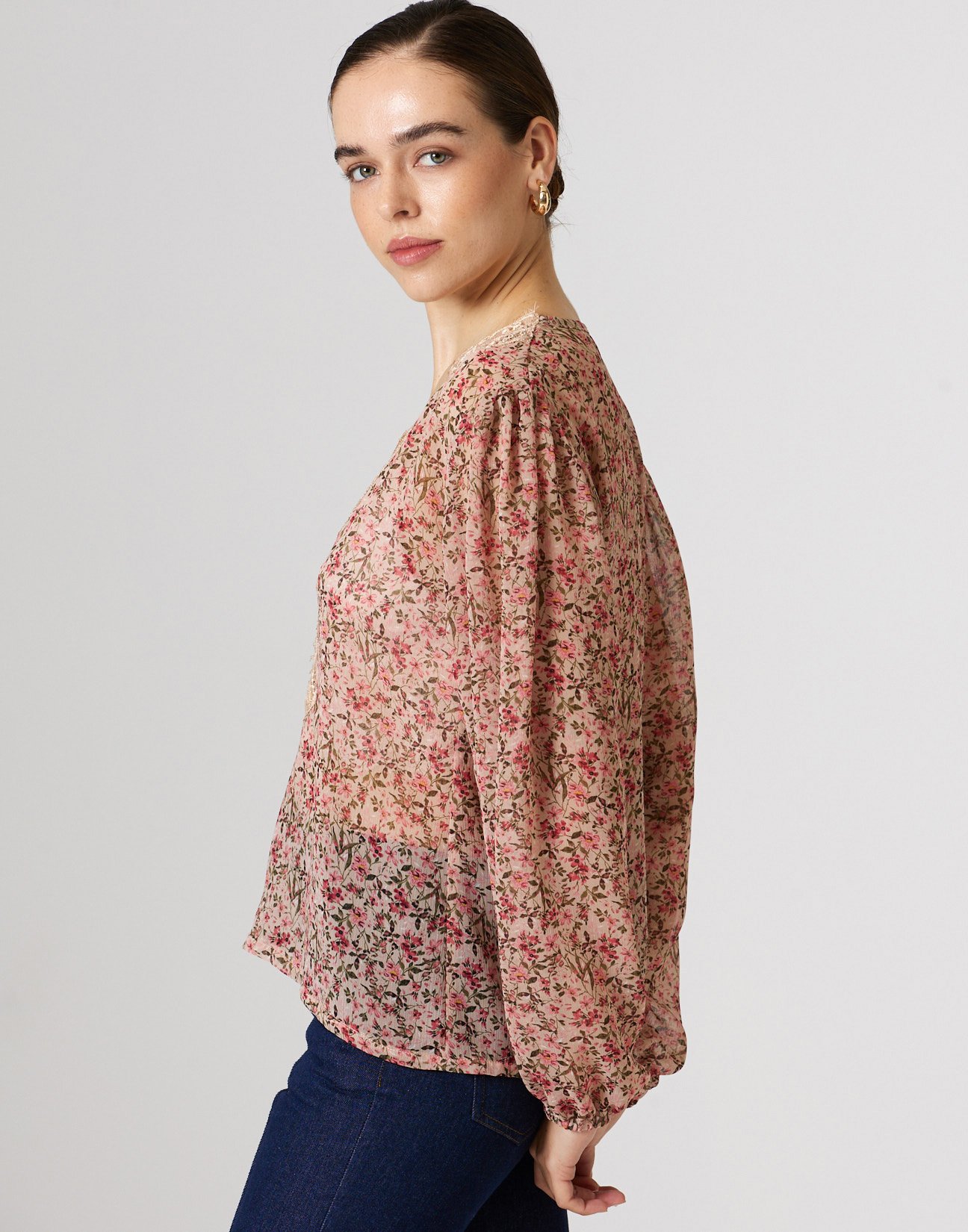 Printed blouse with lace