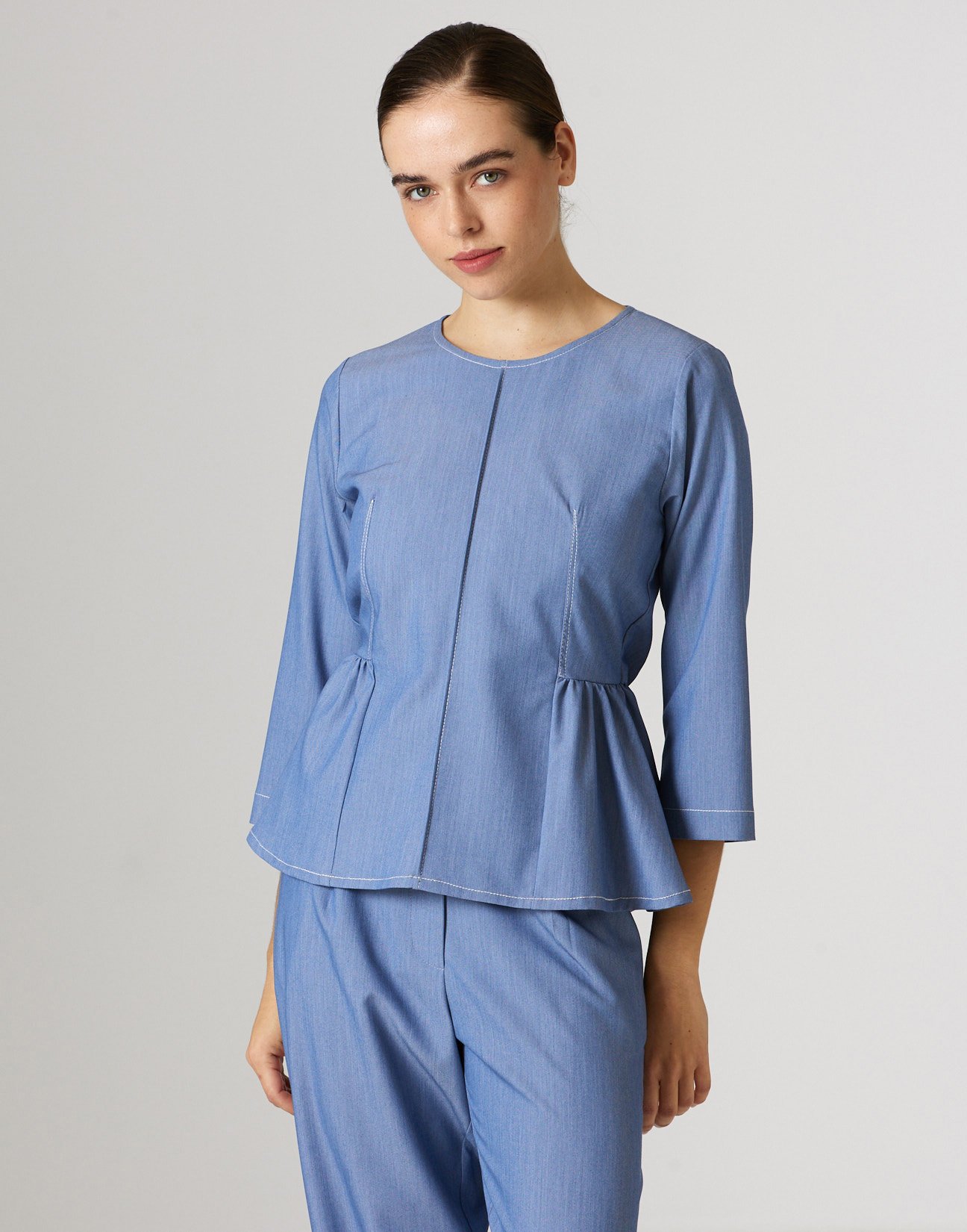 Blouse with topstitching