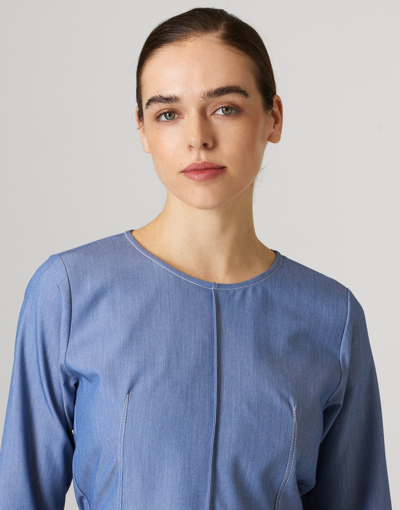 Blouse with topstitching