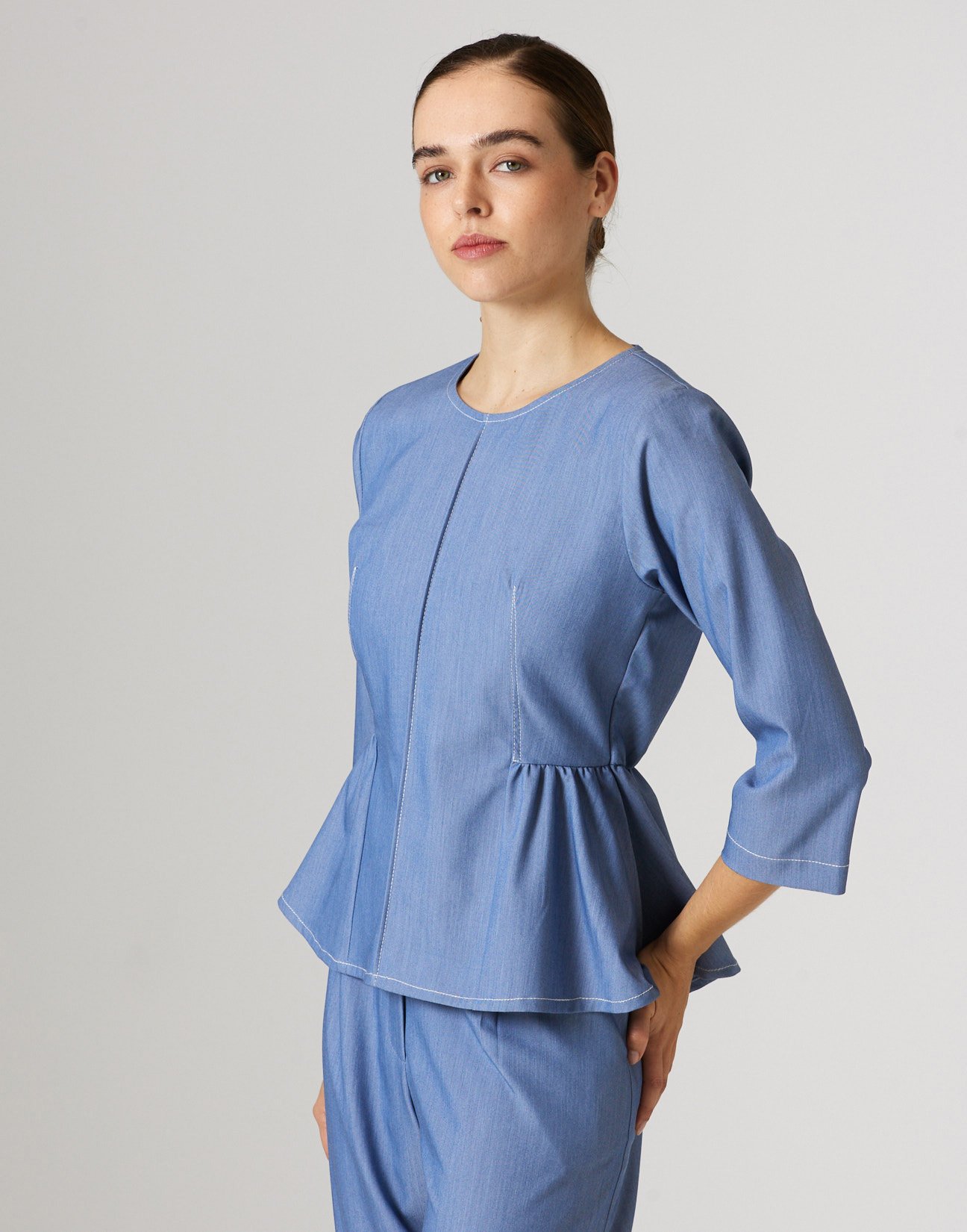 Blouse with topstitching