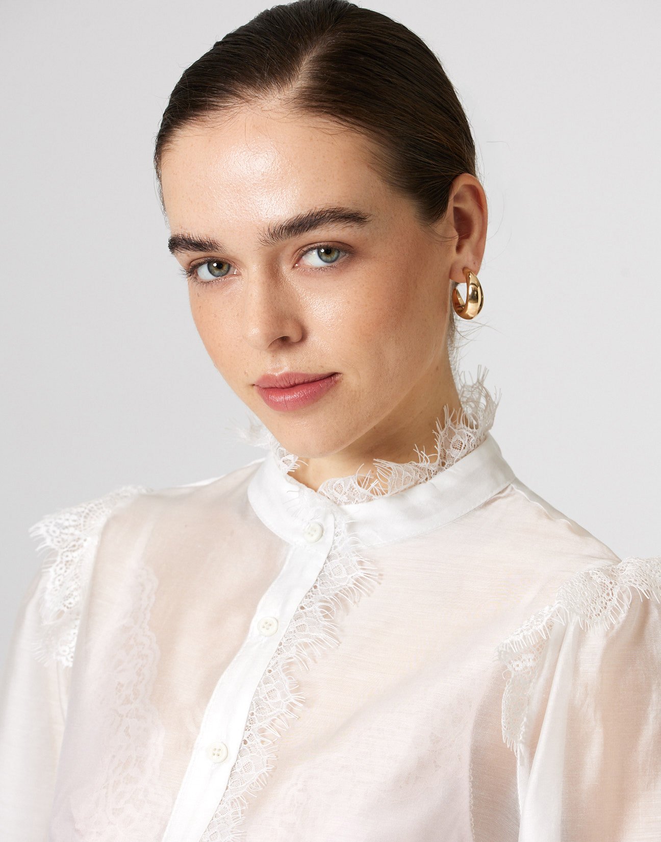 Shirt with lace