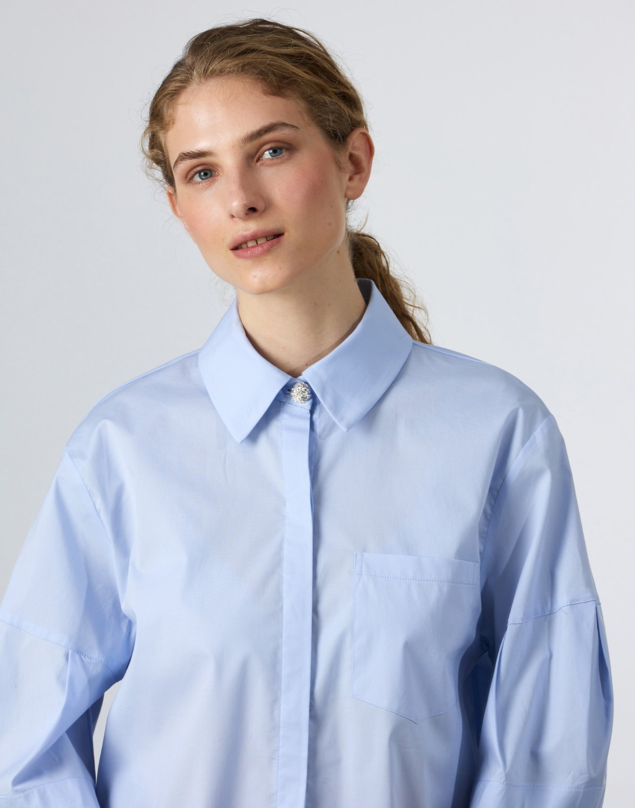 Poplin shirt with pleats