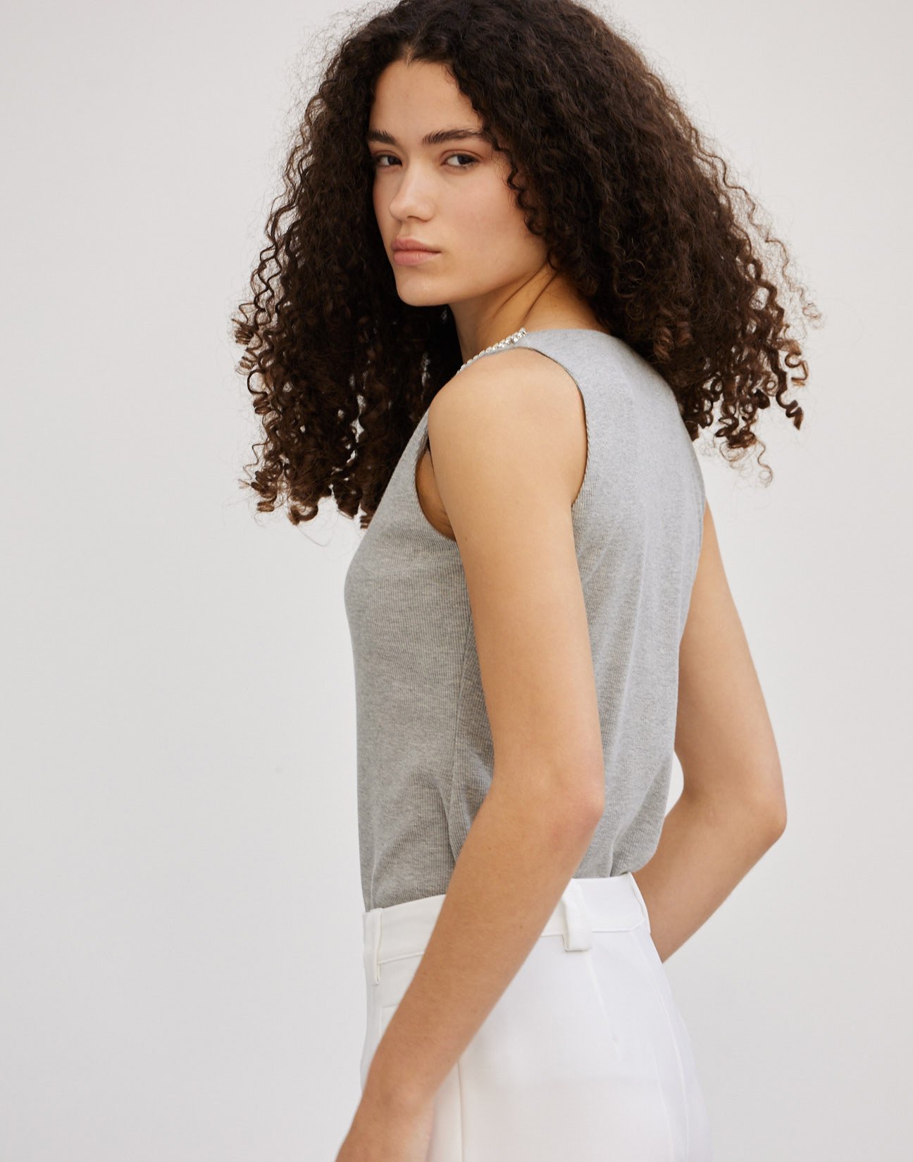 Ribbed top with rhinestone