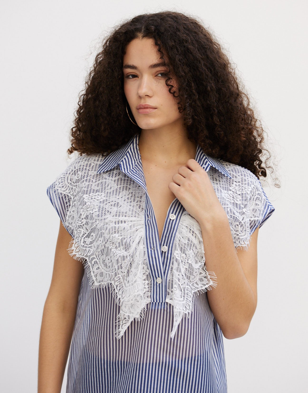 Striped blouse with lace