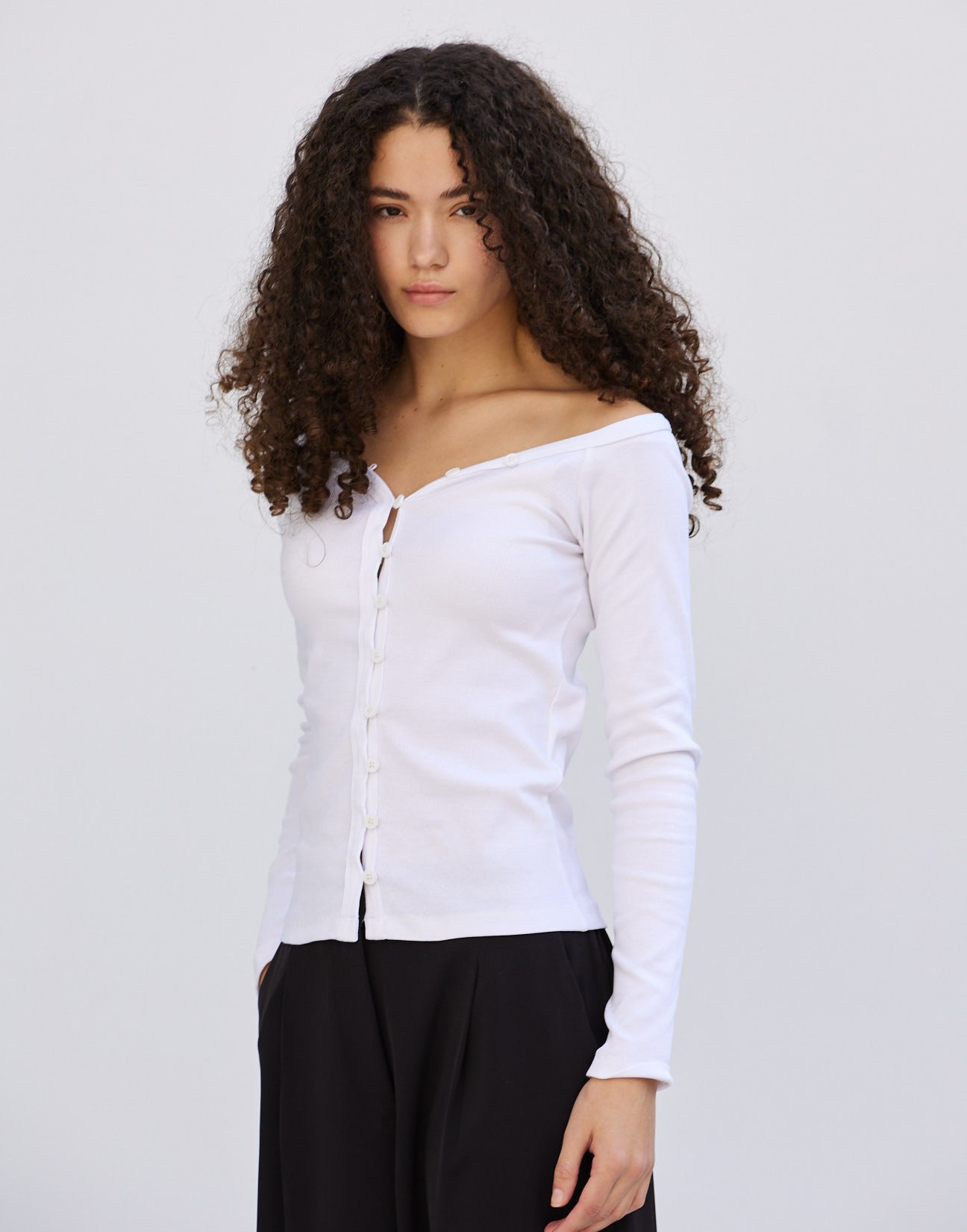 Off shoulders top
