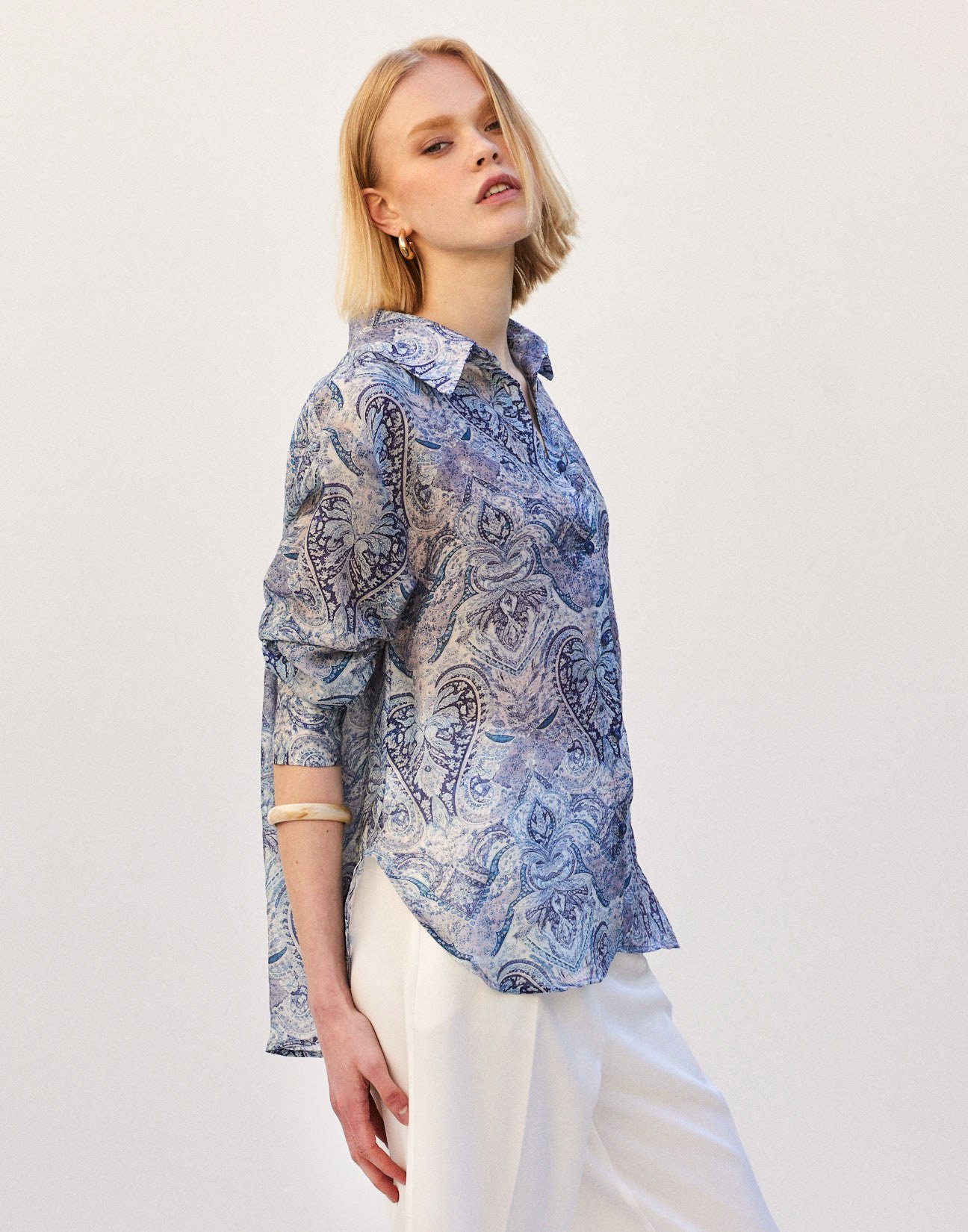 Oversized printed shirt