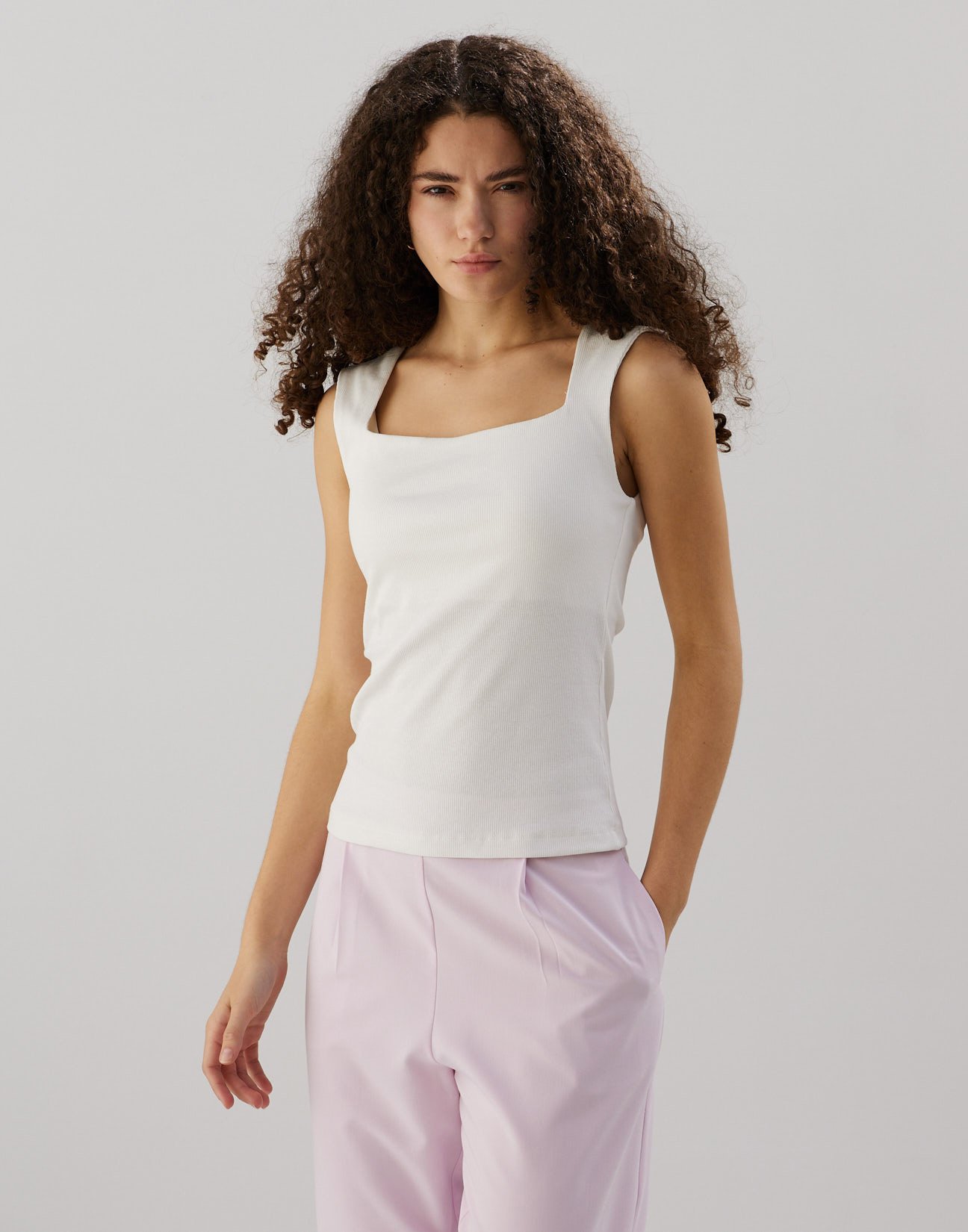 Ribbed sleeveless top