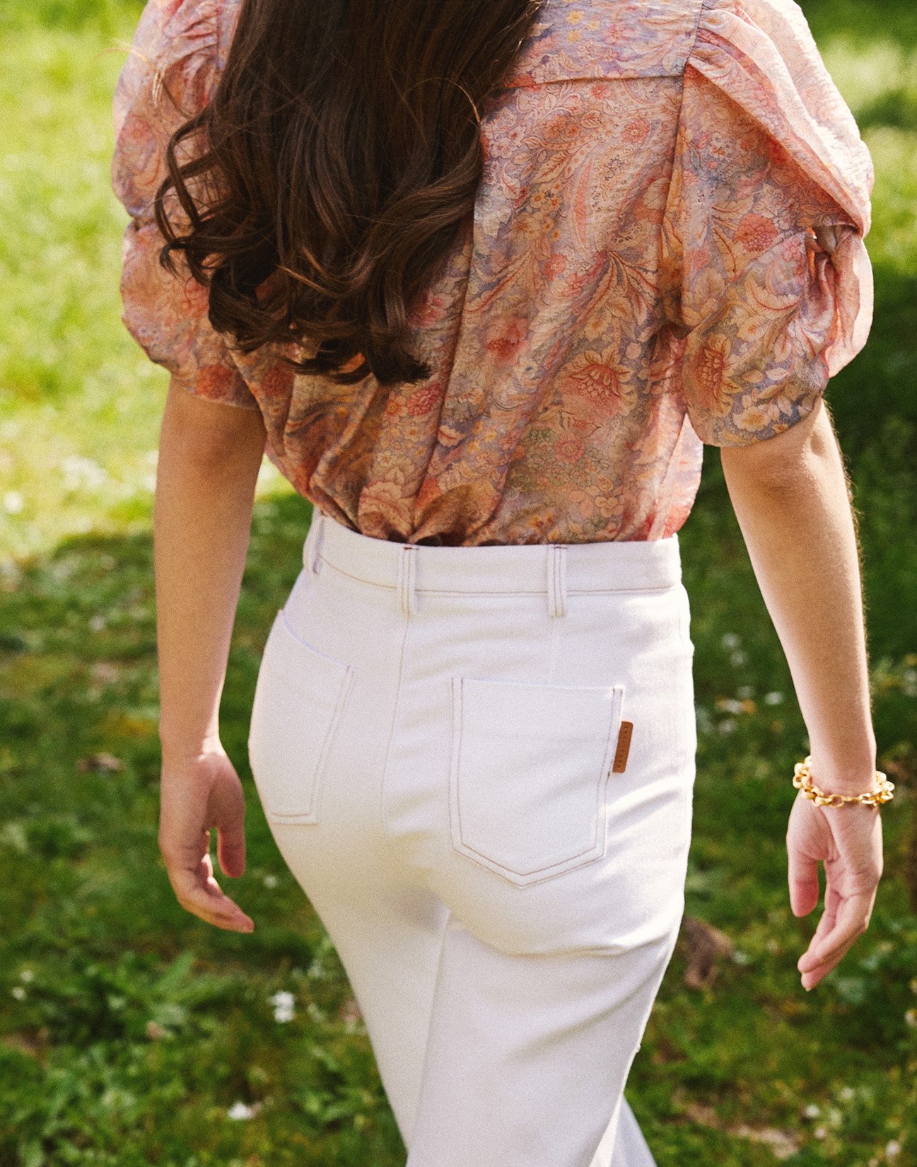 Printed shirt with knot