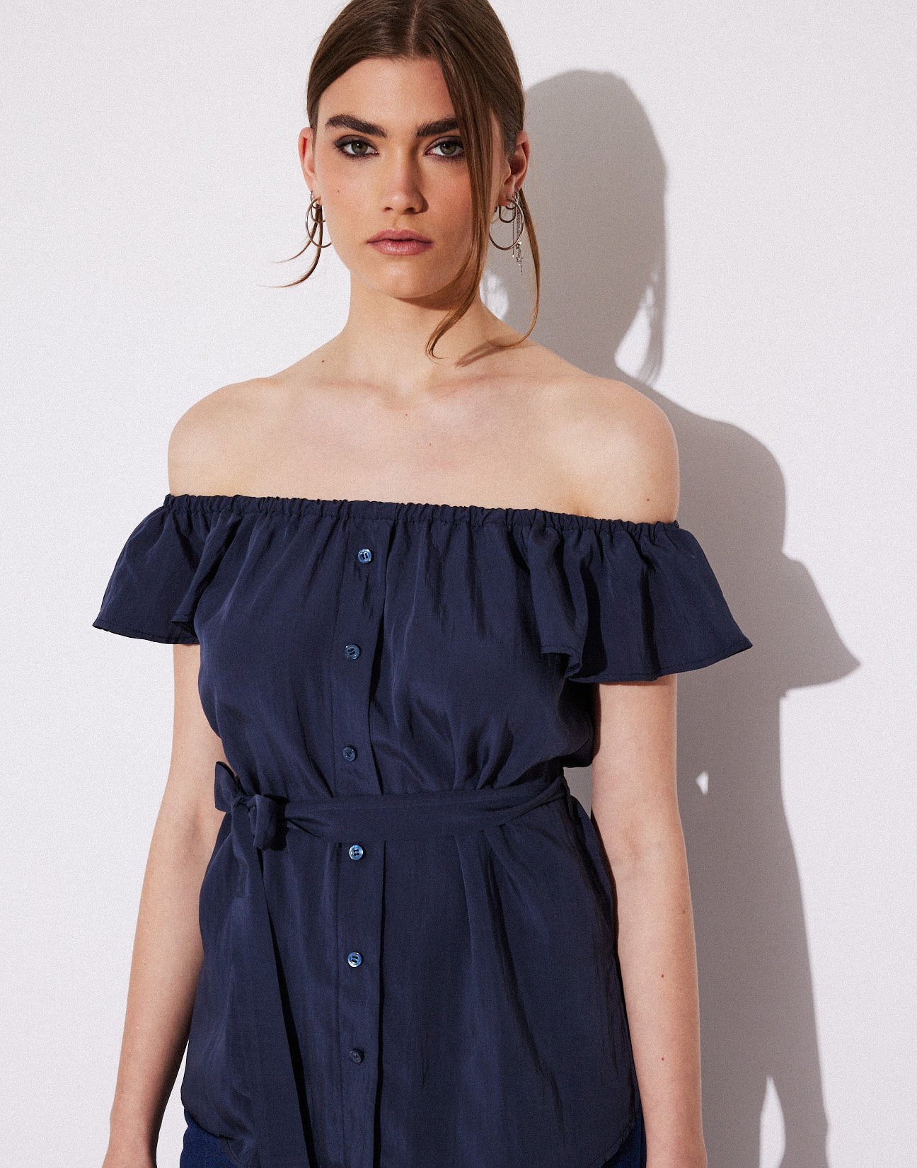 Off shoulders top