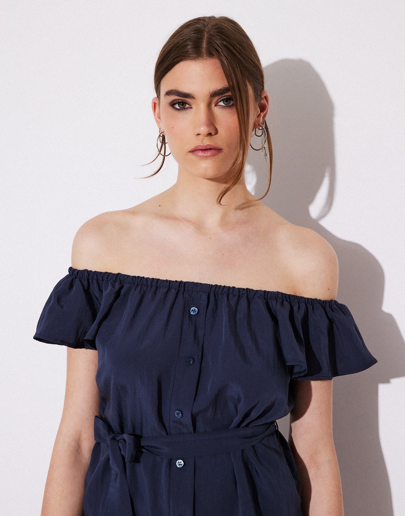 Off shoulders top