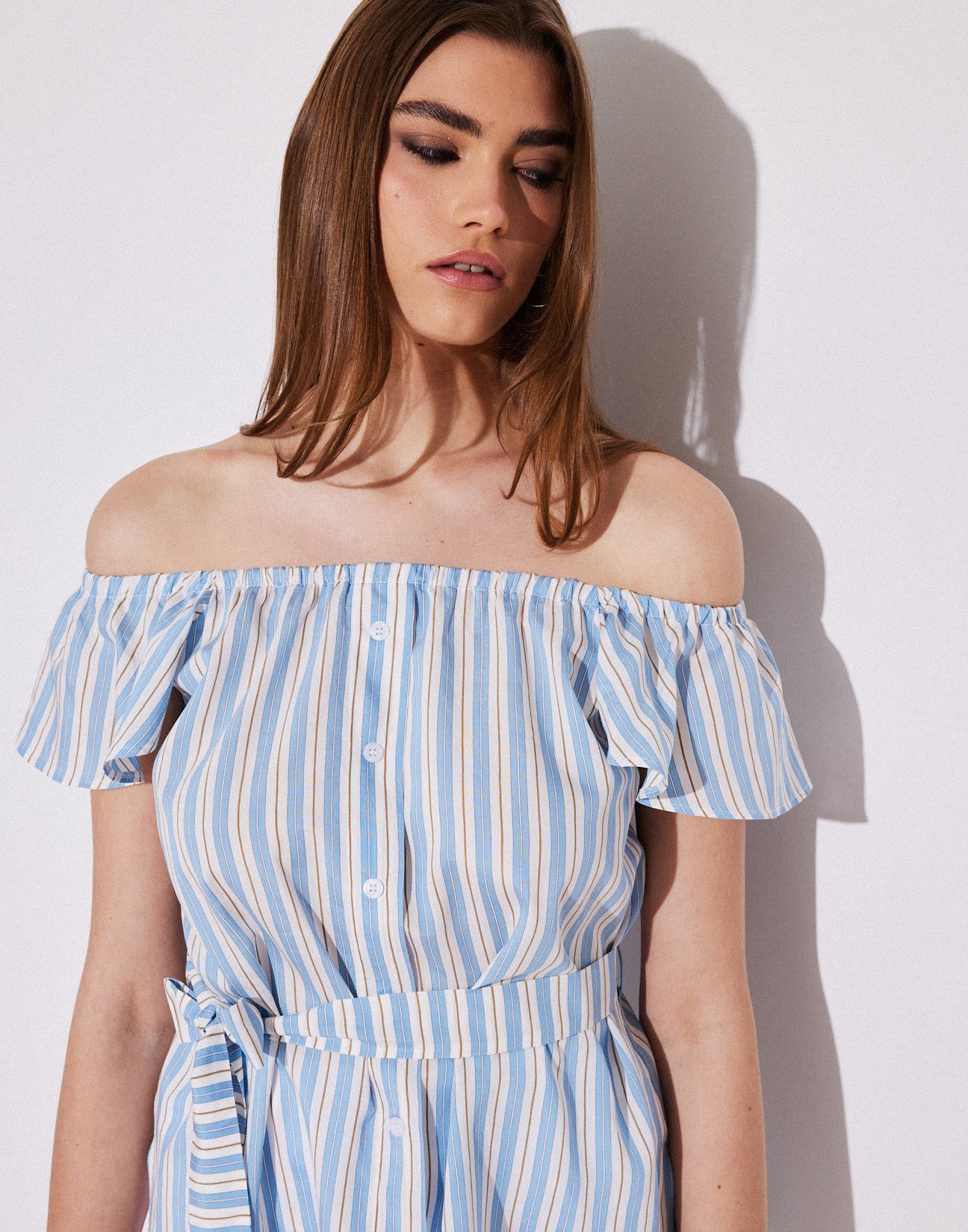 Off shoulders striped top