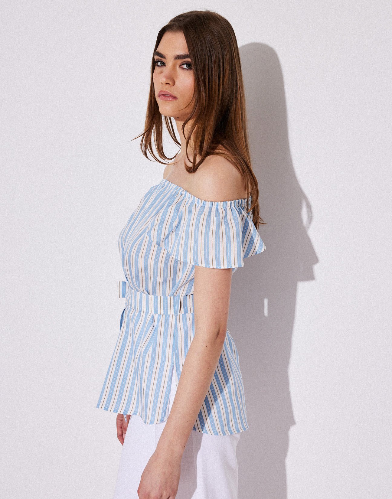 Off shoulders striped top