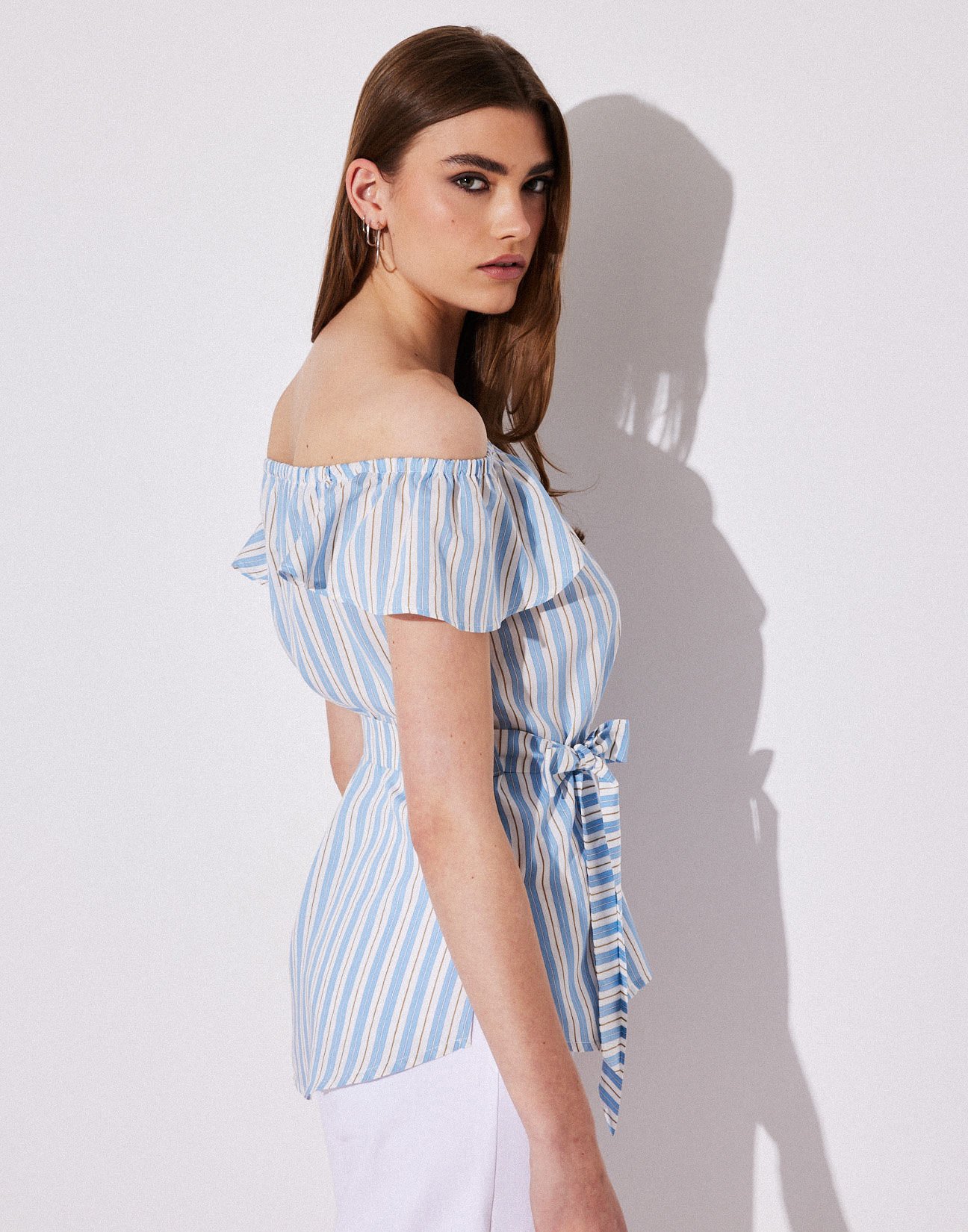 Off shoulders striped top