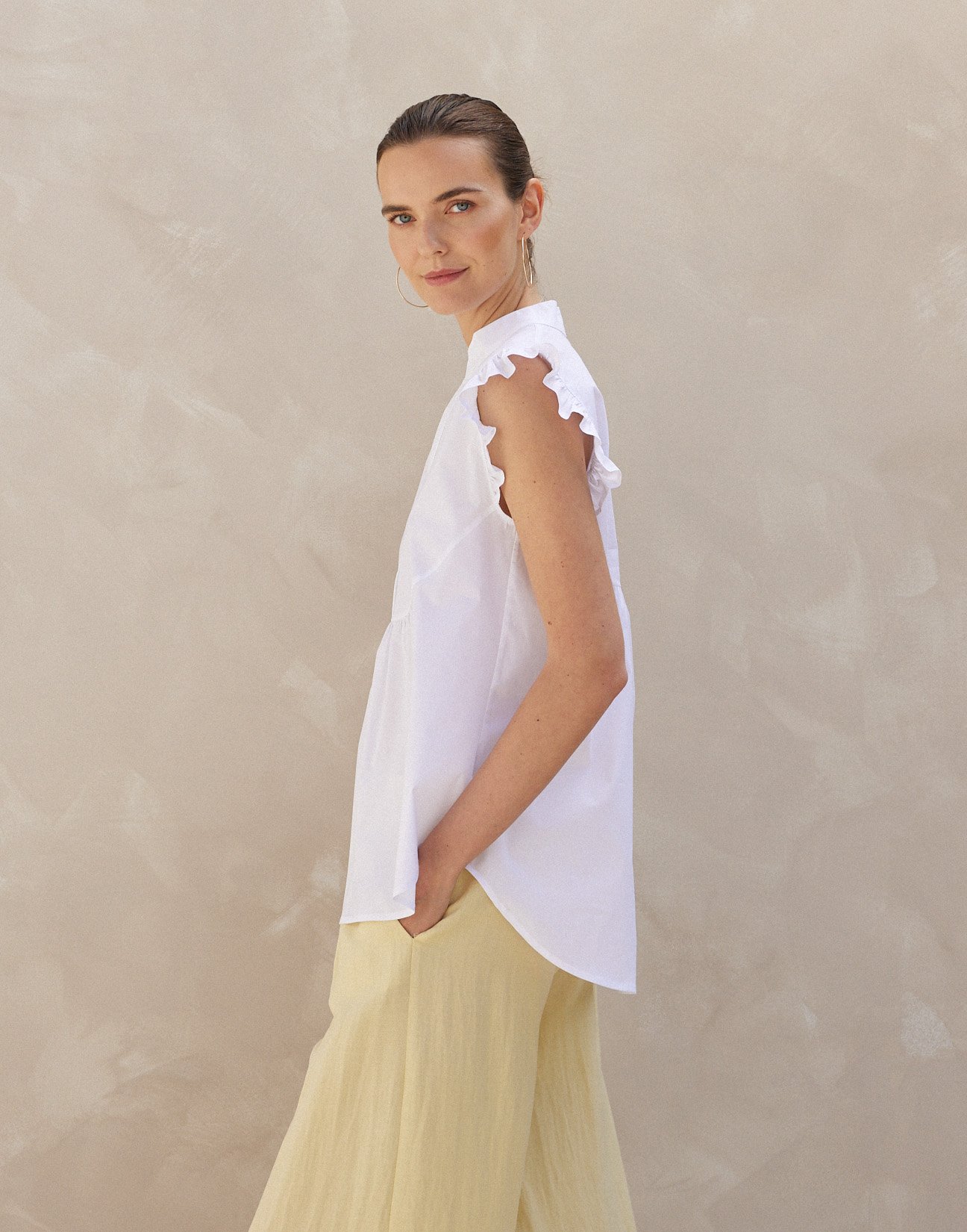Poplin blouse with ruffles