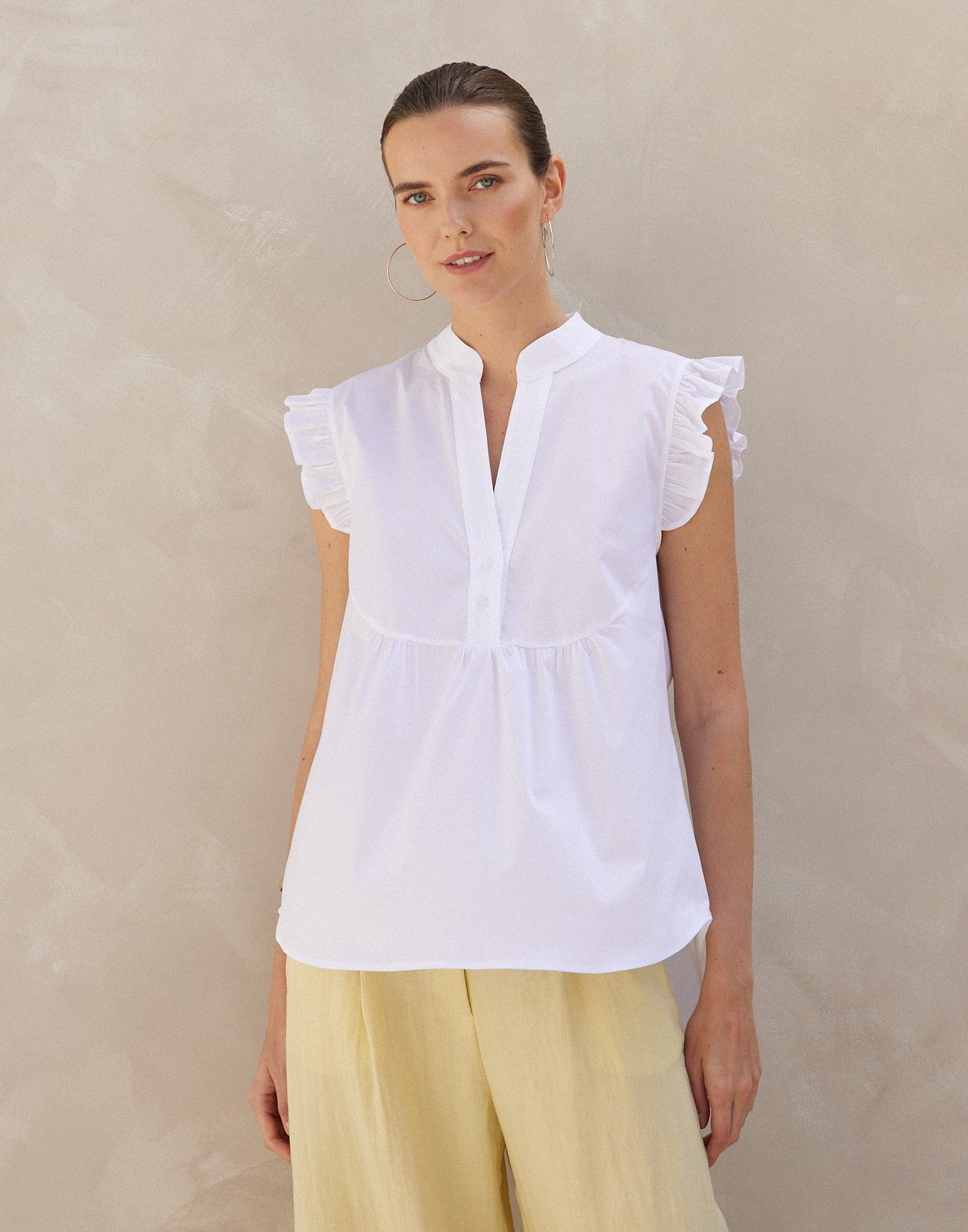 Poplin blouse with ruffles