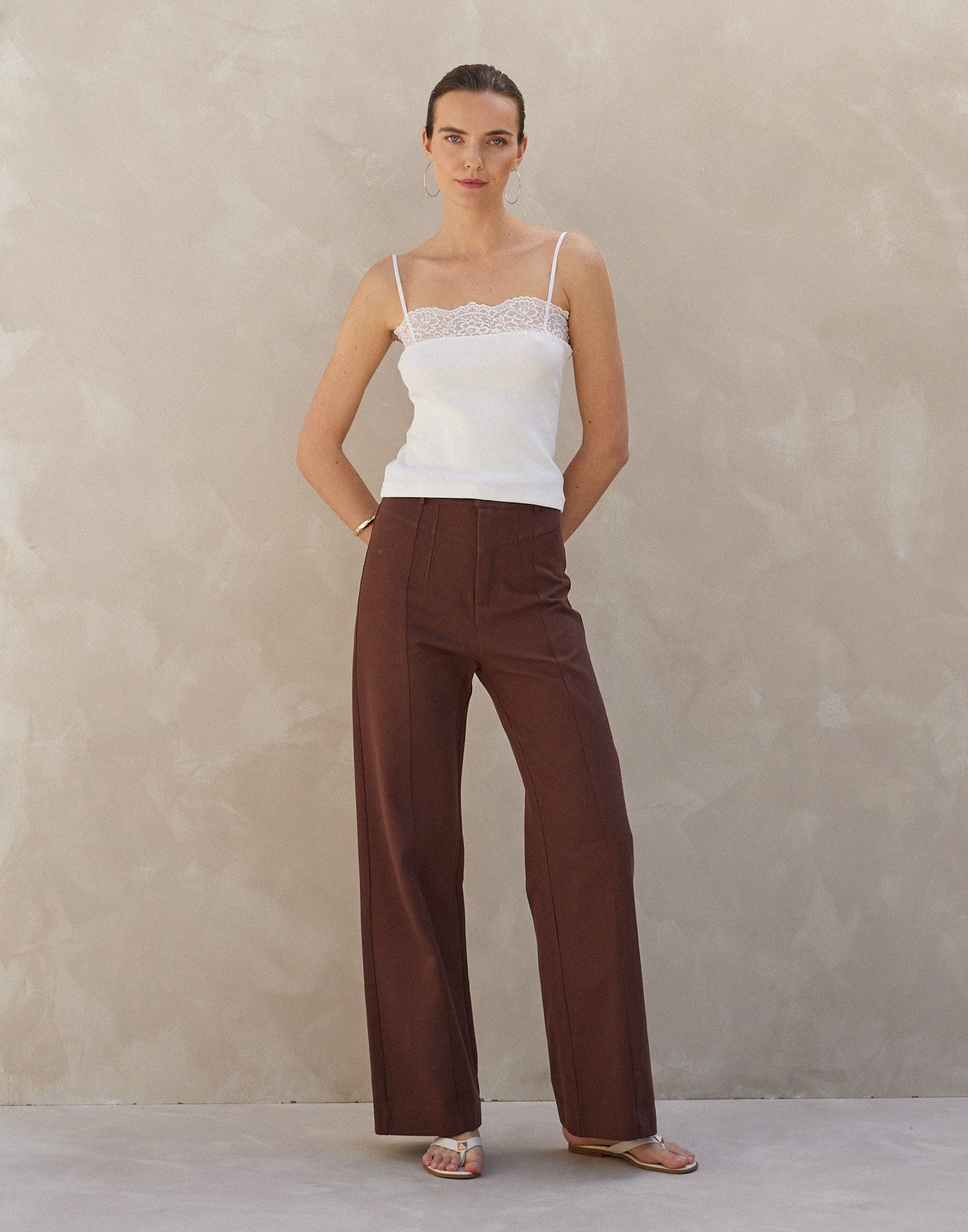 Ribbed top with lace