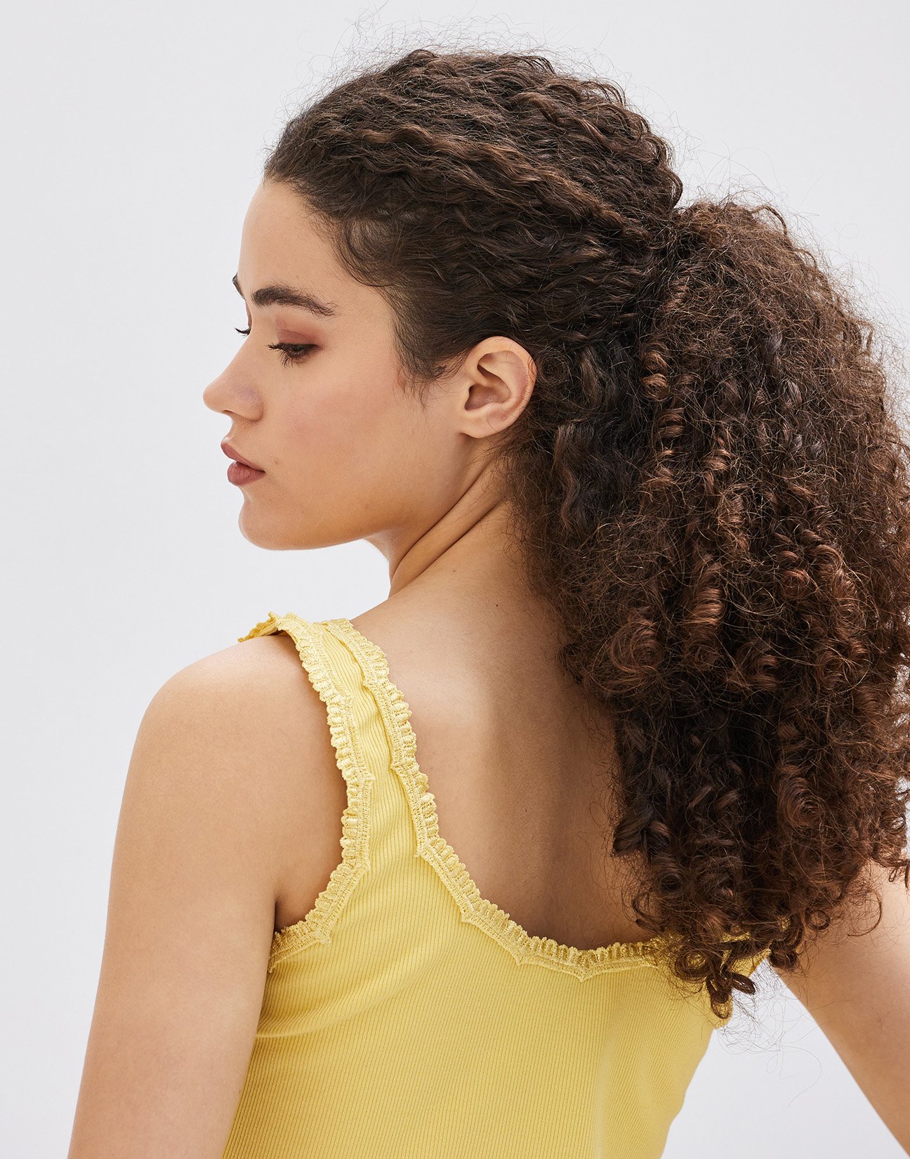 Ribbed top with lace