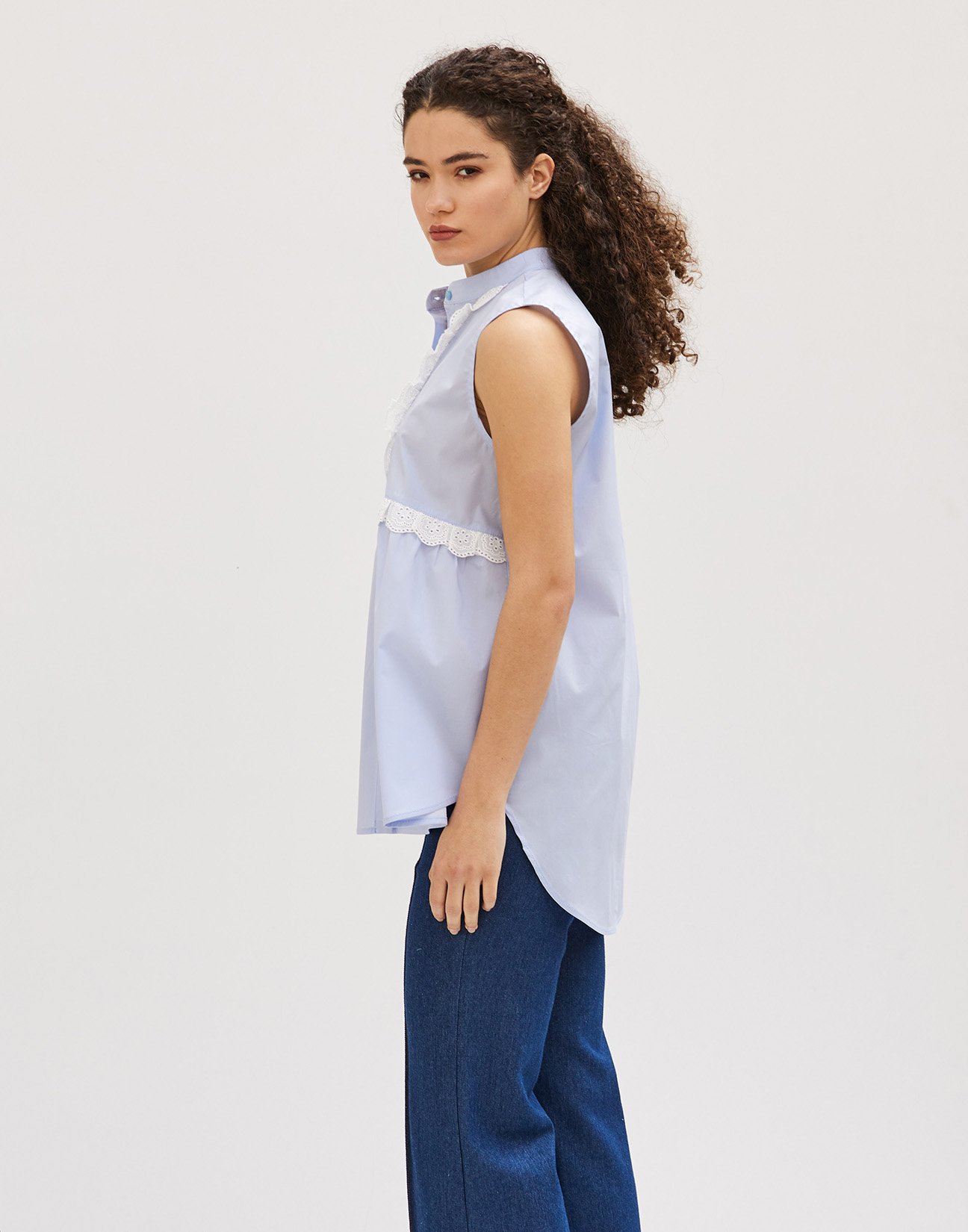 Poplin shirt with embroidery detail