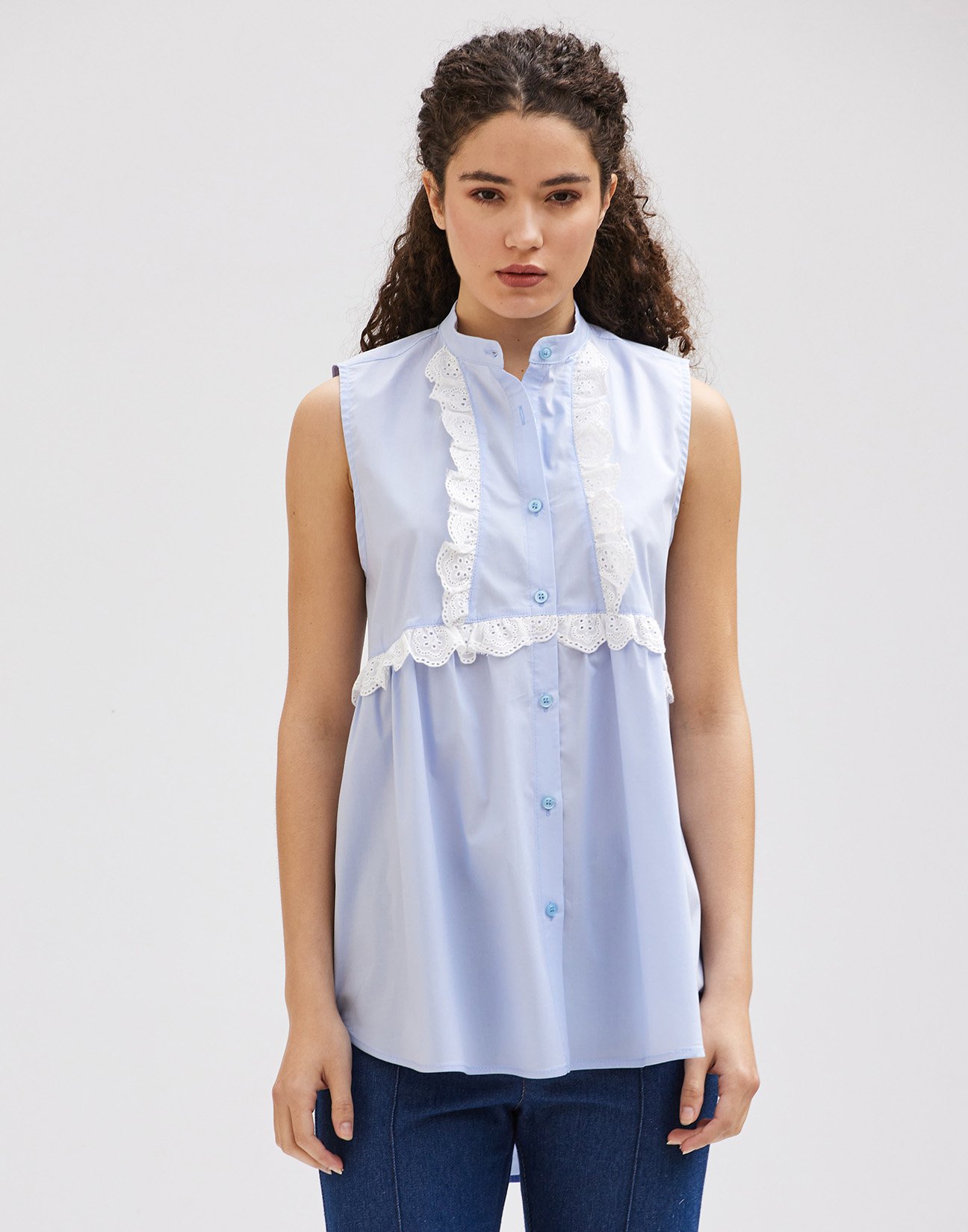 Poplin shirt with embroidery detail