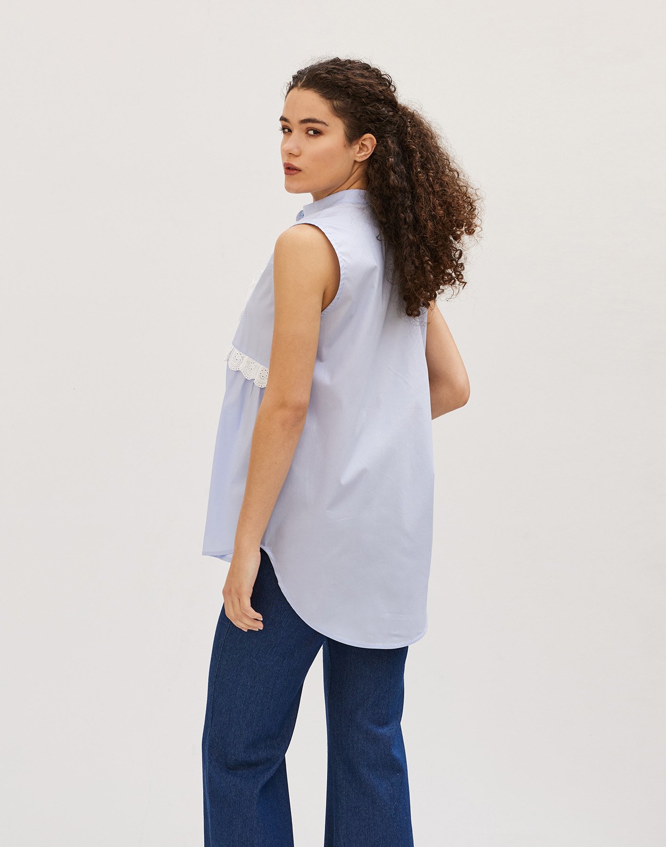 Poplin shirt with embroidery detail